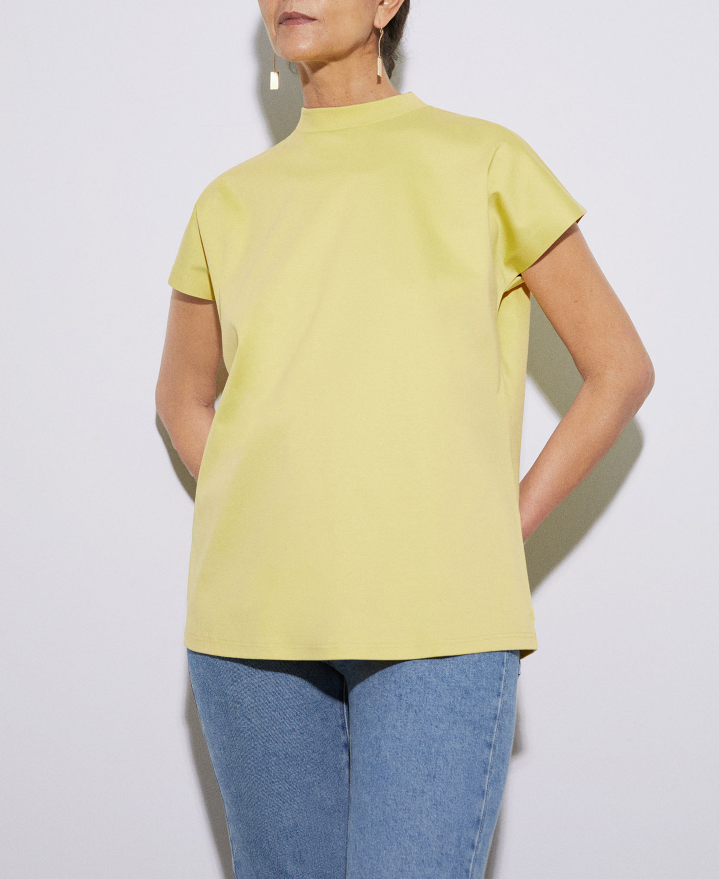 Perkins collar T-shirt in organic cotton image number 0