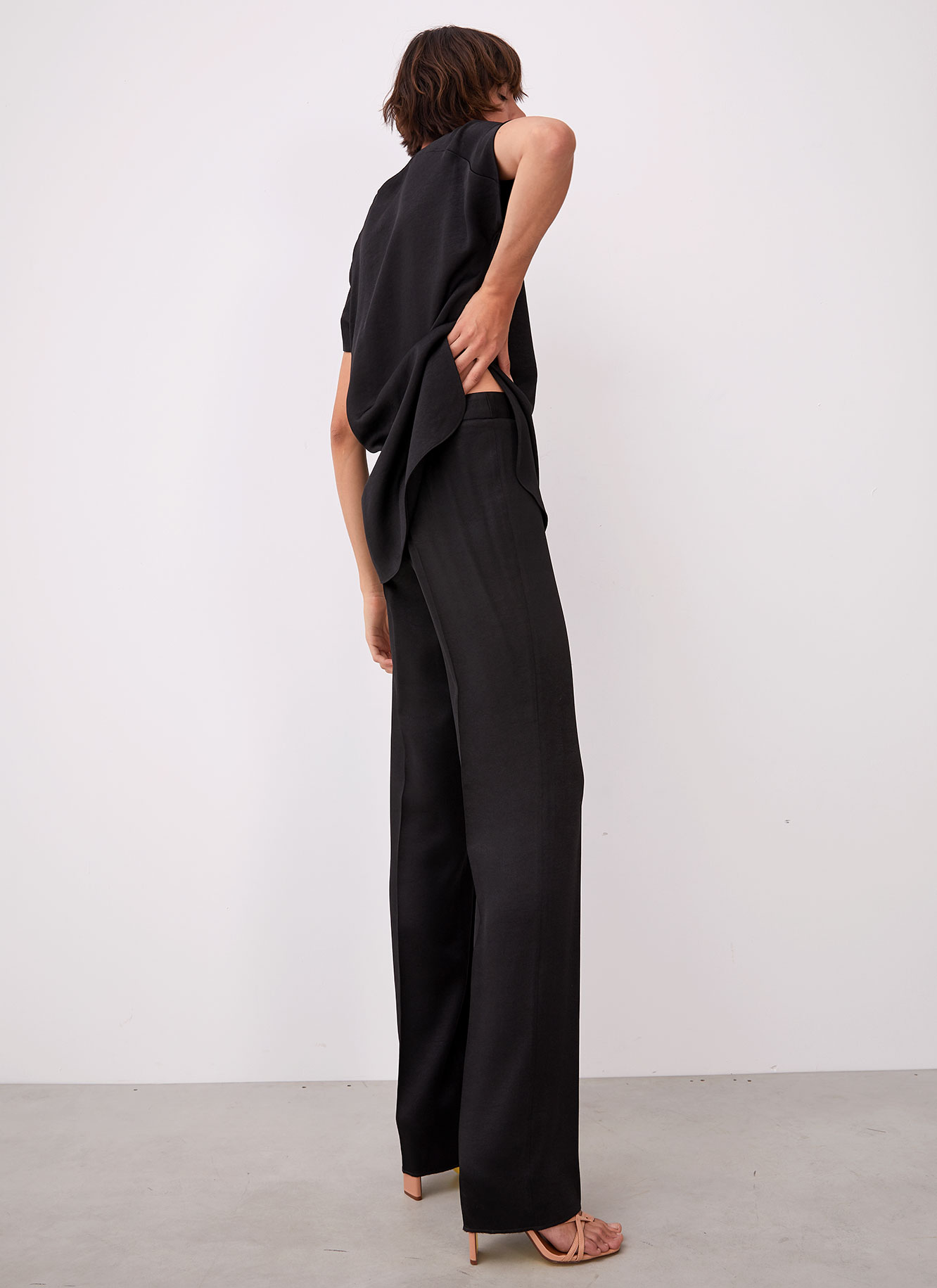 Classic Iria trousers image number 2
