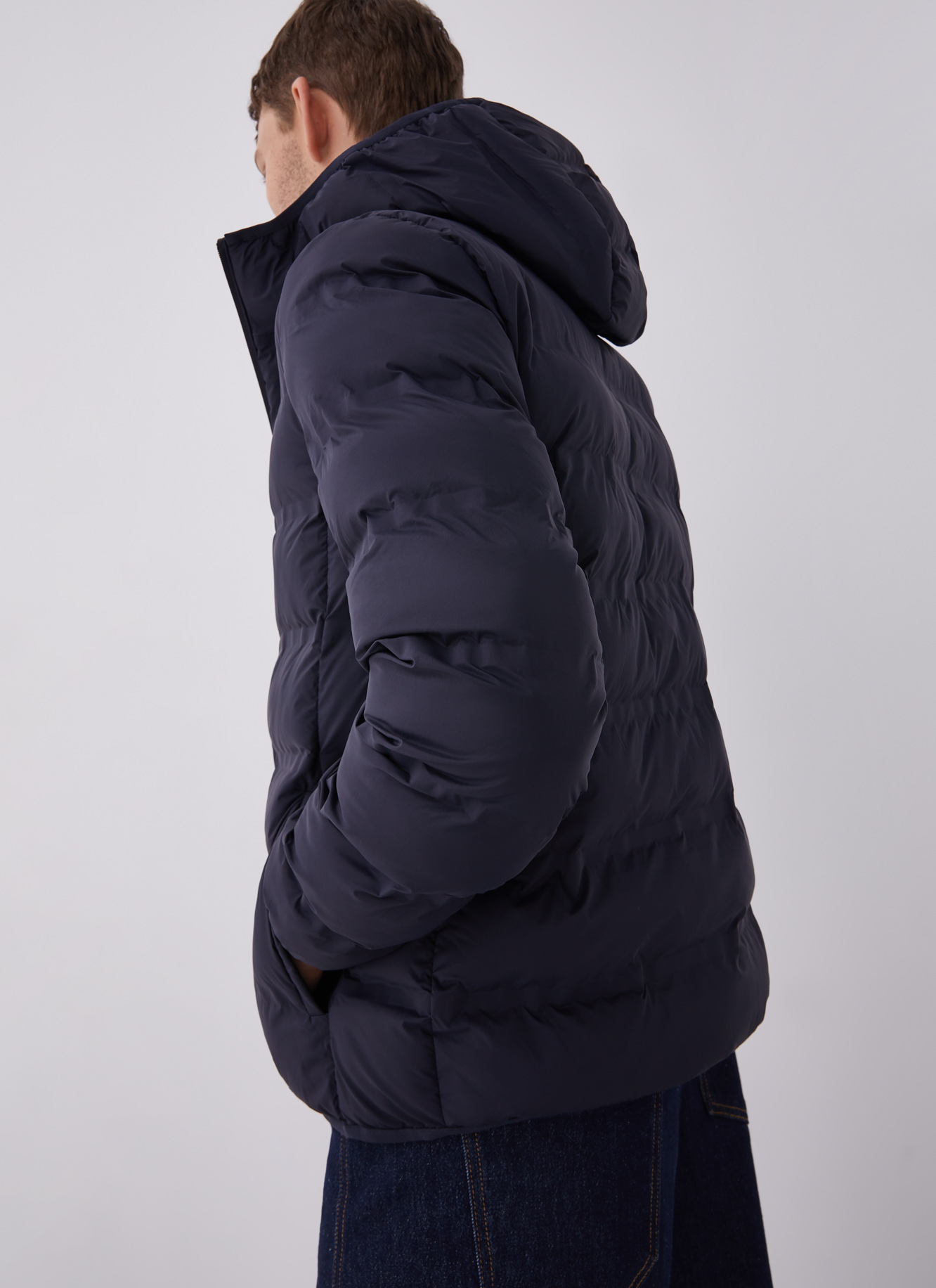 Reversible short parka with hood image number 4