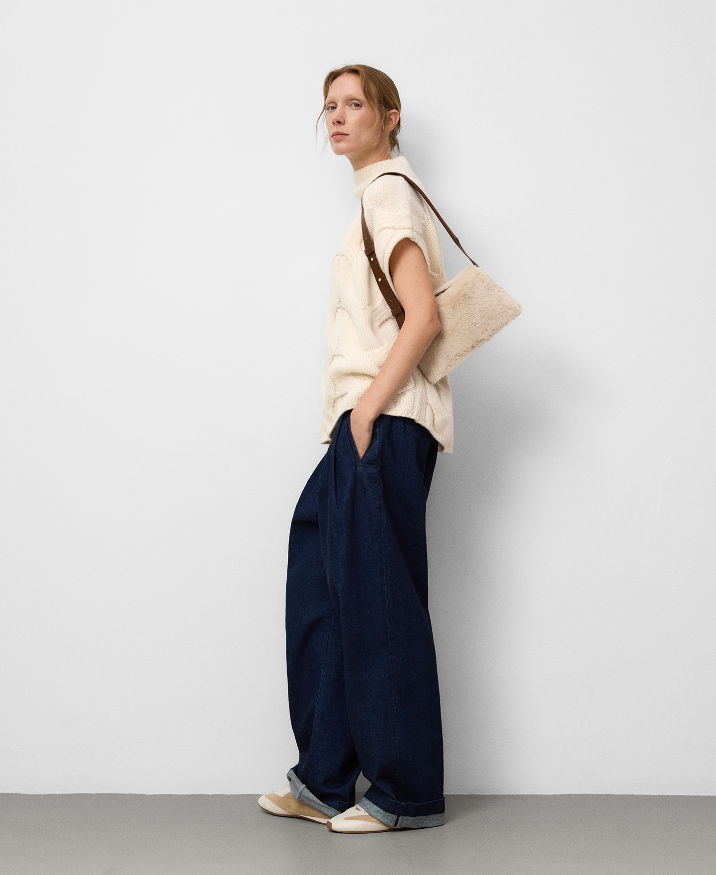 Bolso de hombro Mica efecto pelo mujer image number 4