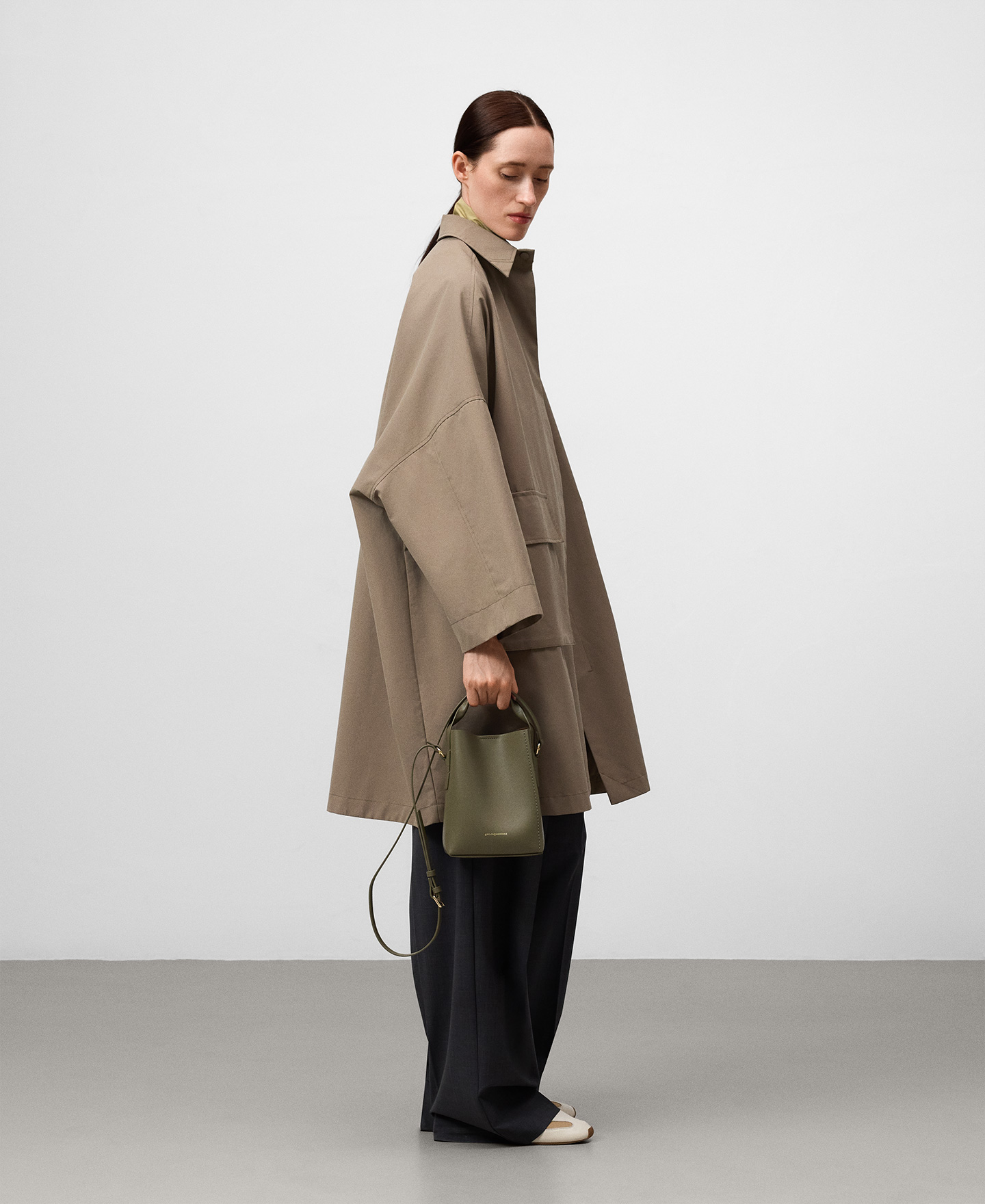 Mica bucket bag woman image number 6