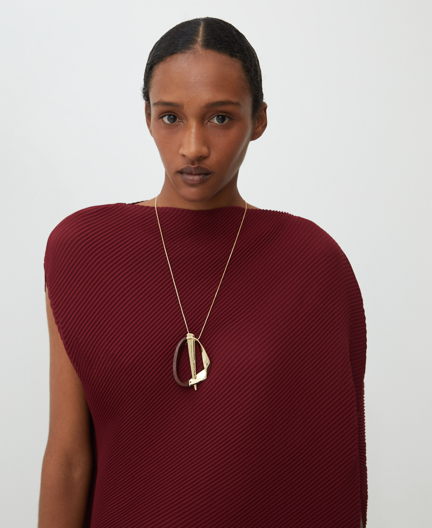 Empty symbol pendant image number 4
