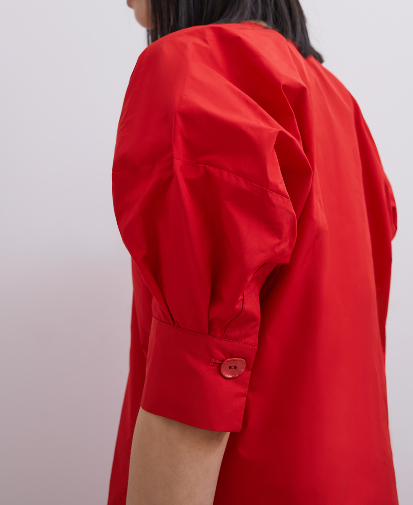 Fluid puffed sleeve shirt image number 2