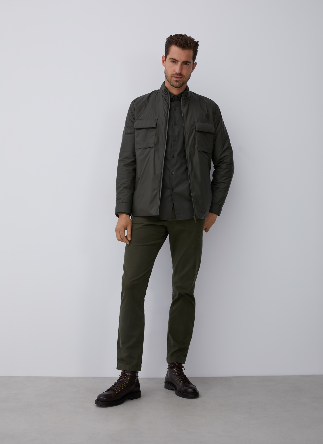 Padded overshirt with flap pockets image number 5