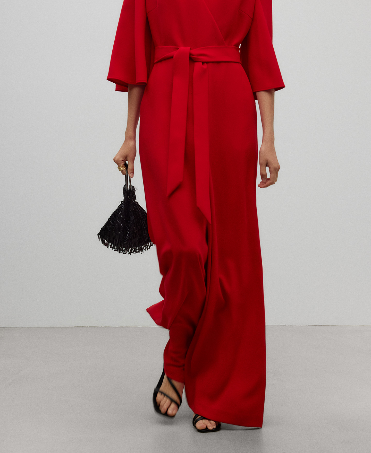 Long red jumpsuit woman image number 3