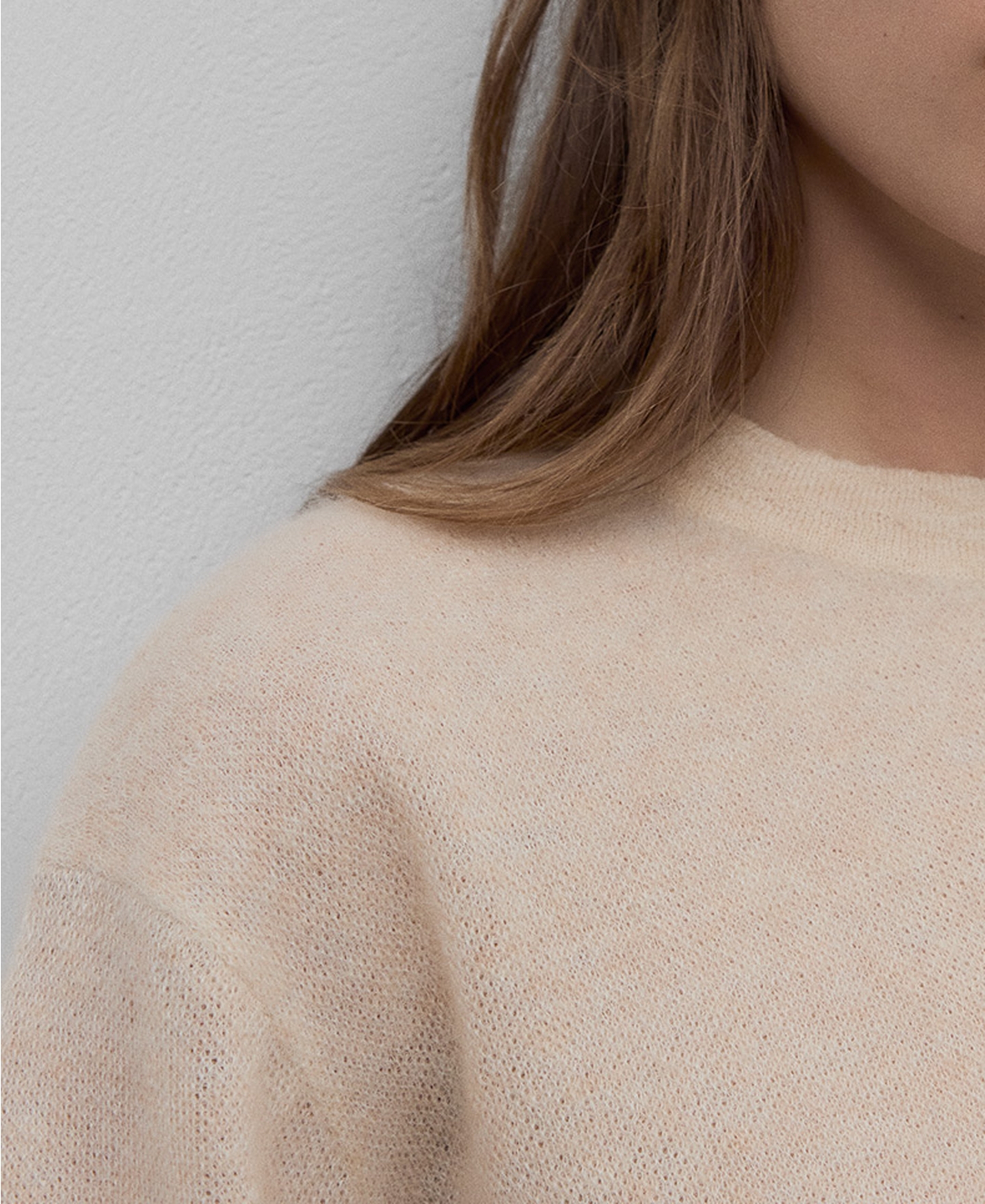 Jersey punto con transparencias mujer image number 3