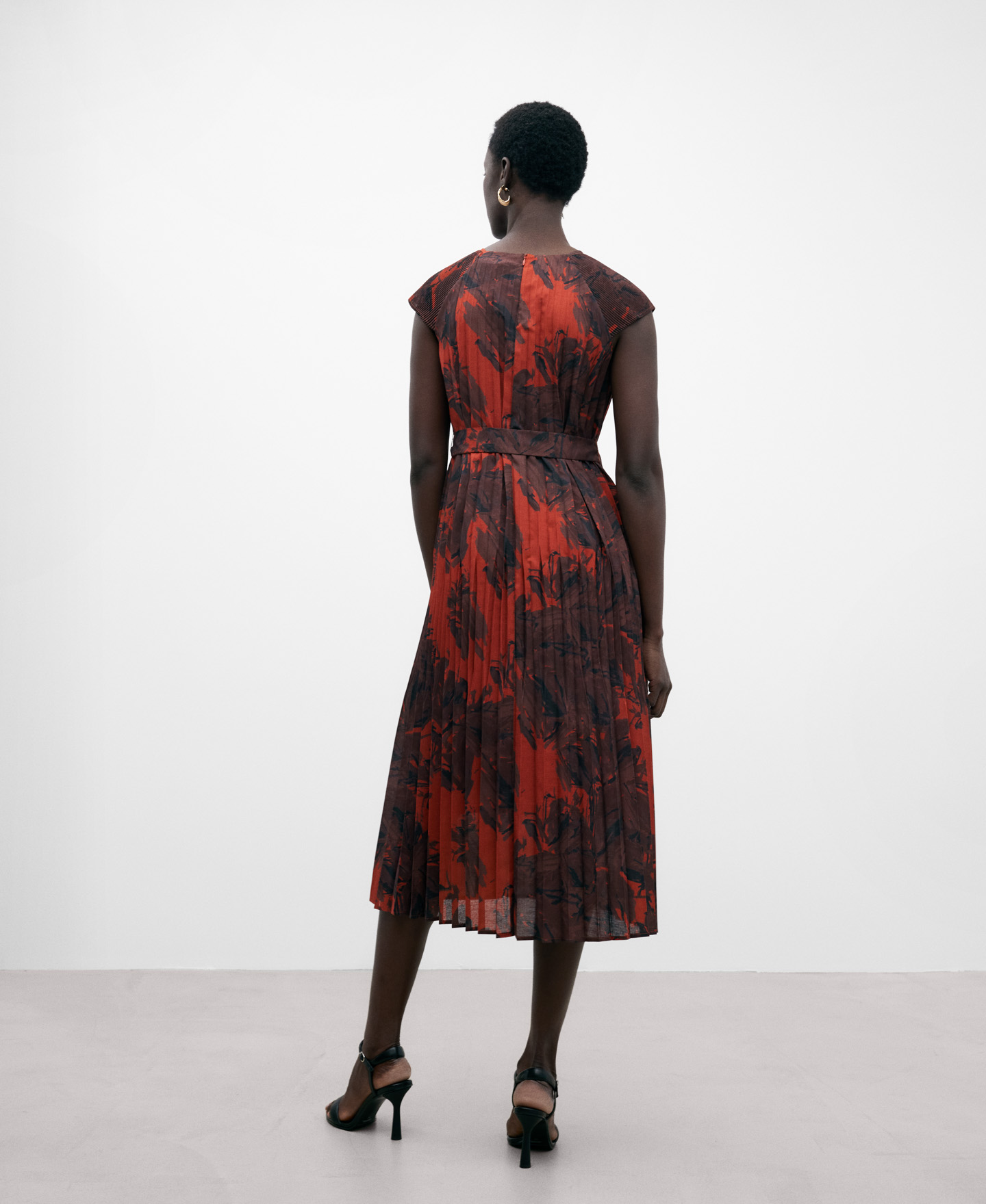 Vestido estampado en crinkle image number 2