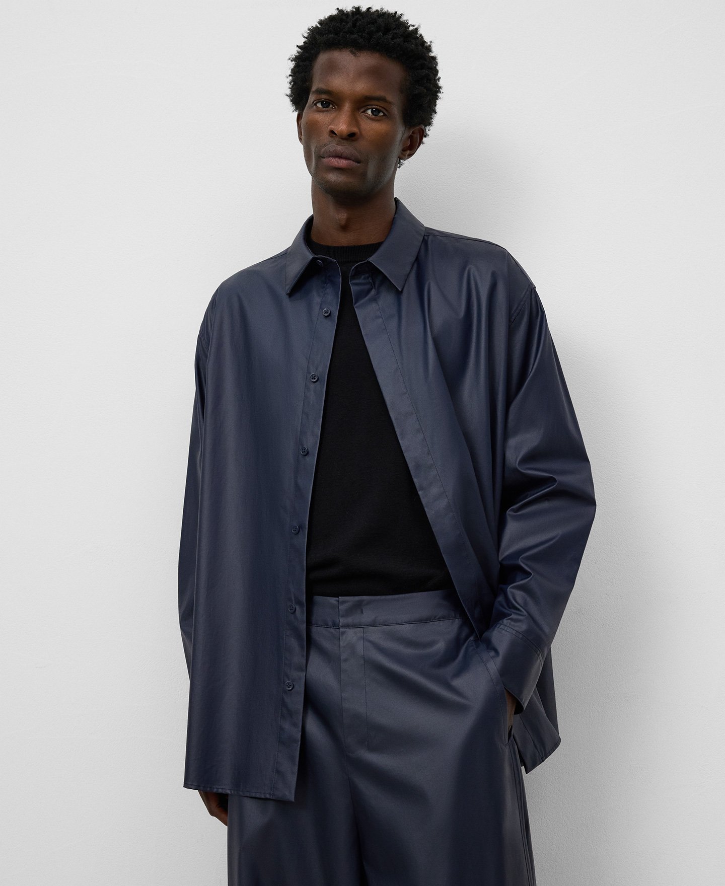 Chemise oversize bleu marine homme image number 0