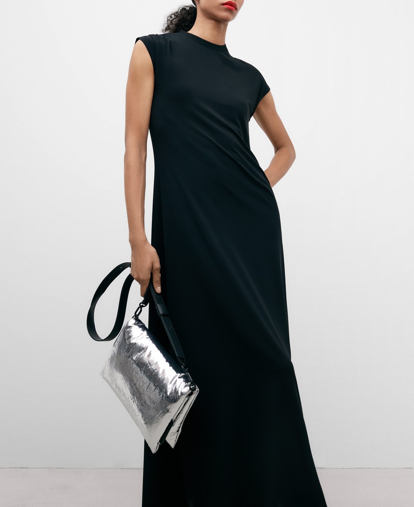 Women's black gathered knitted dress image number 0