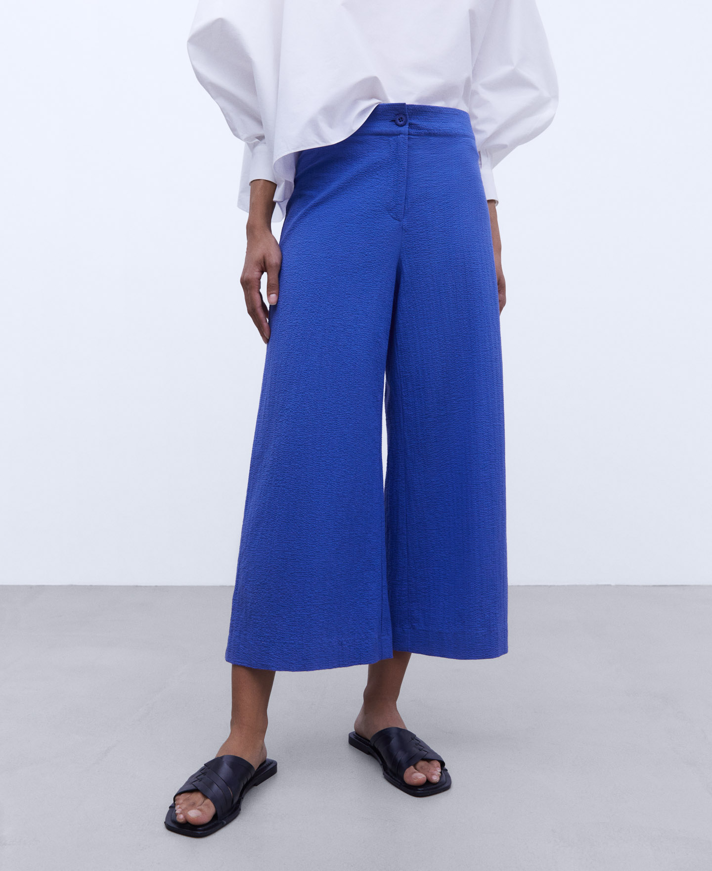 Wide cut cotton trousers image number 0