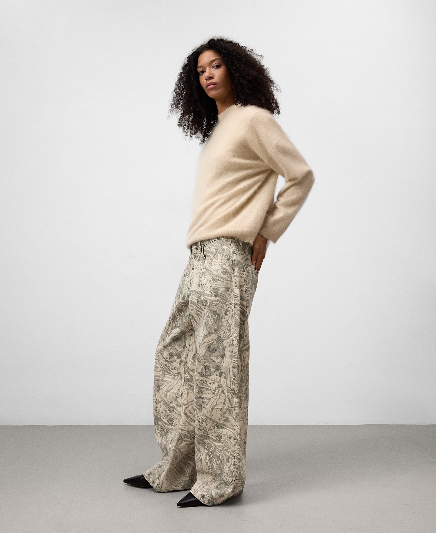 Denim printed wide leg trousers woman image number 4