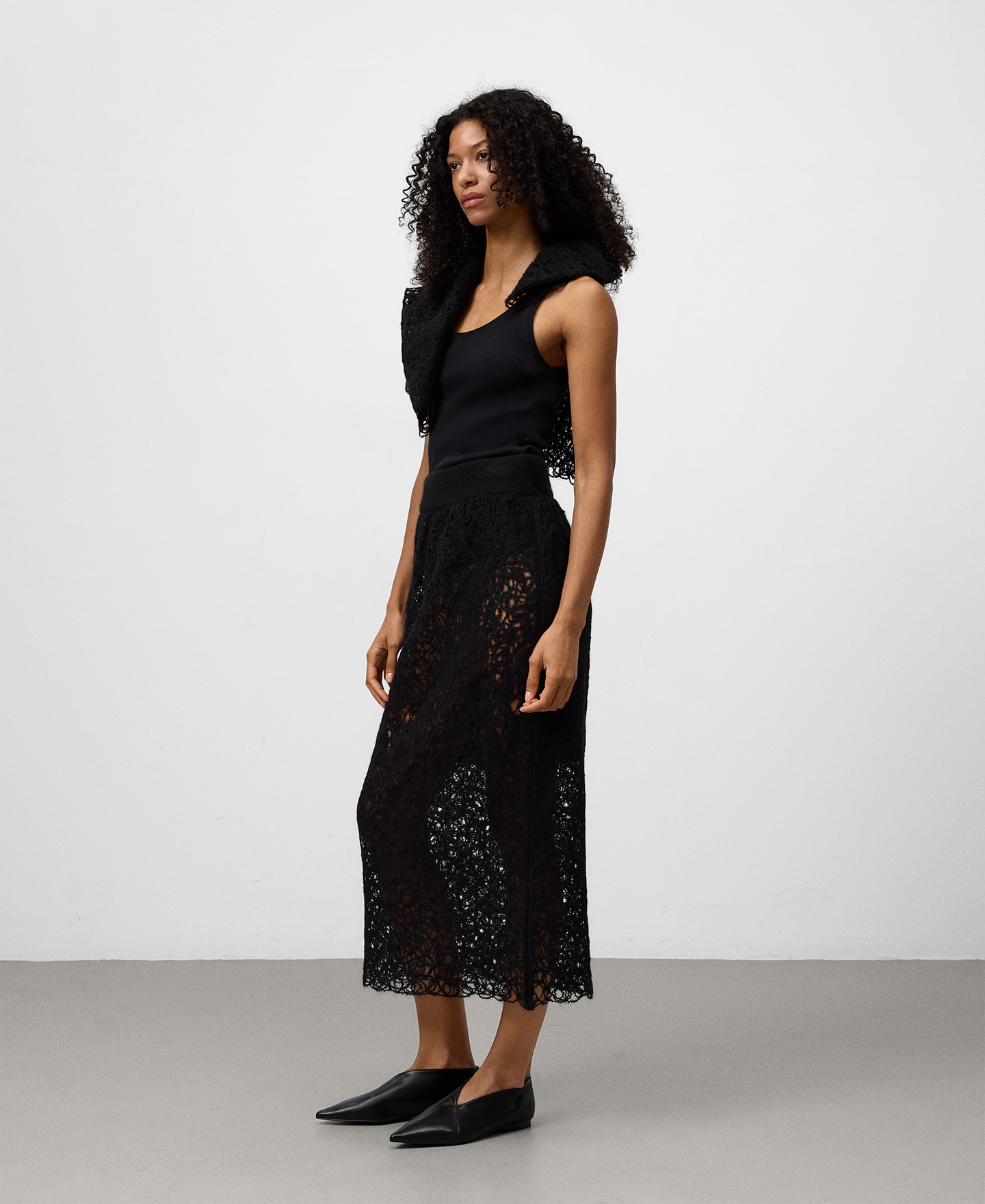 Embroidered knit straight skirt woman image number 1