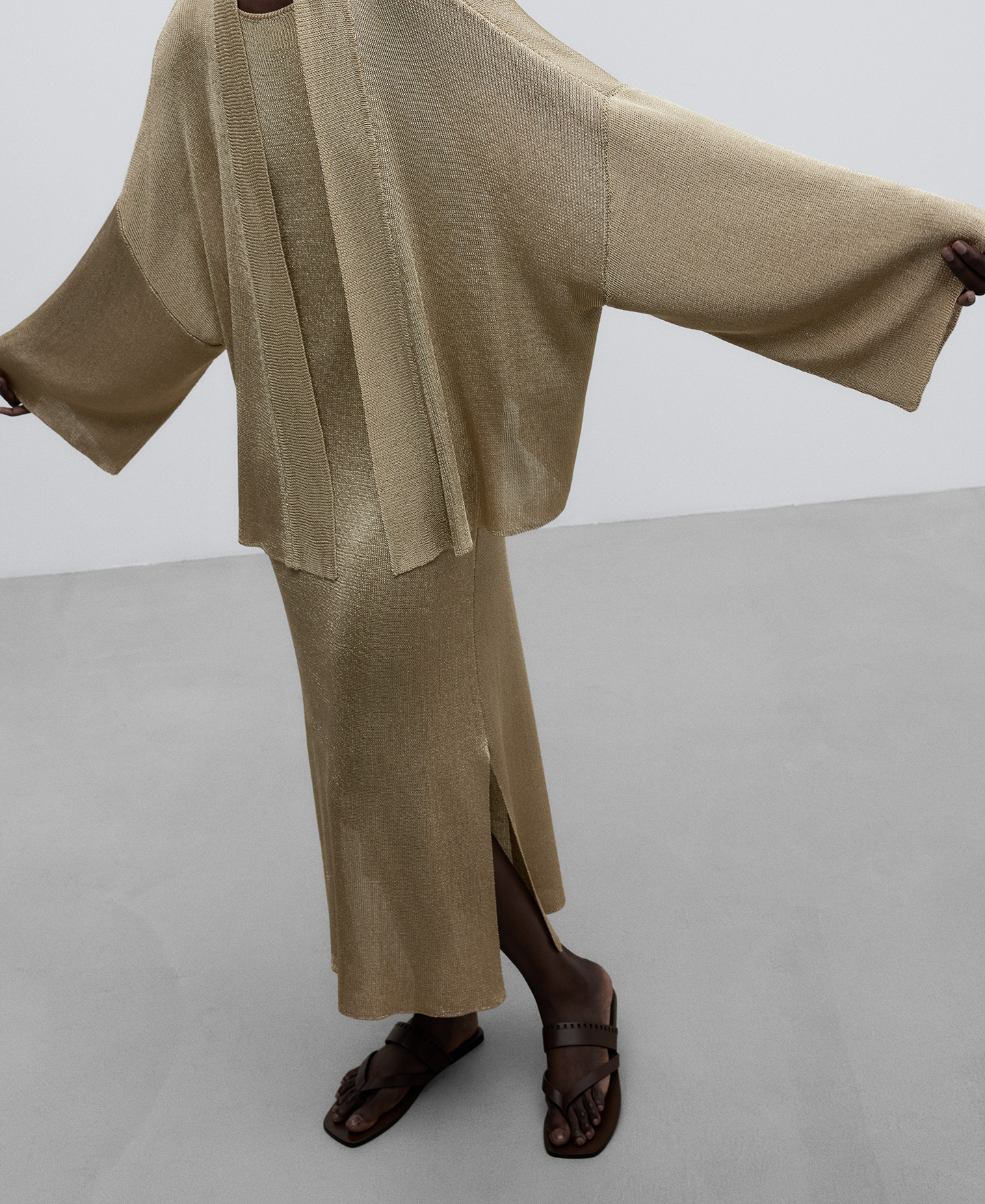 Gold knit kimono jacket woman image number 3