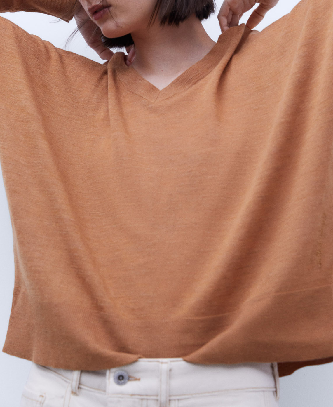 Jersey con cuello pico image number 3