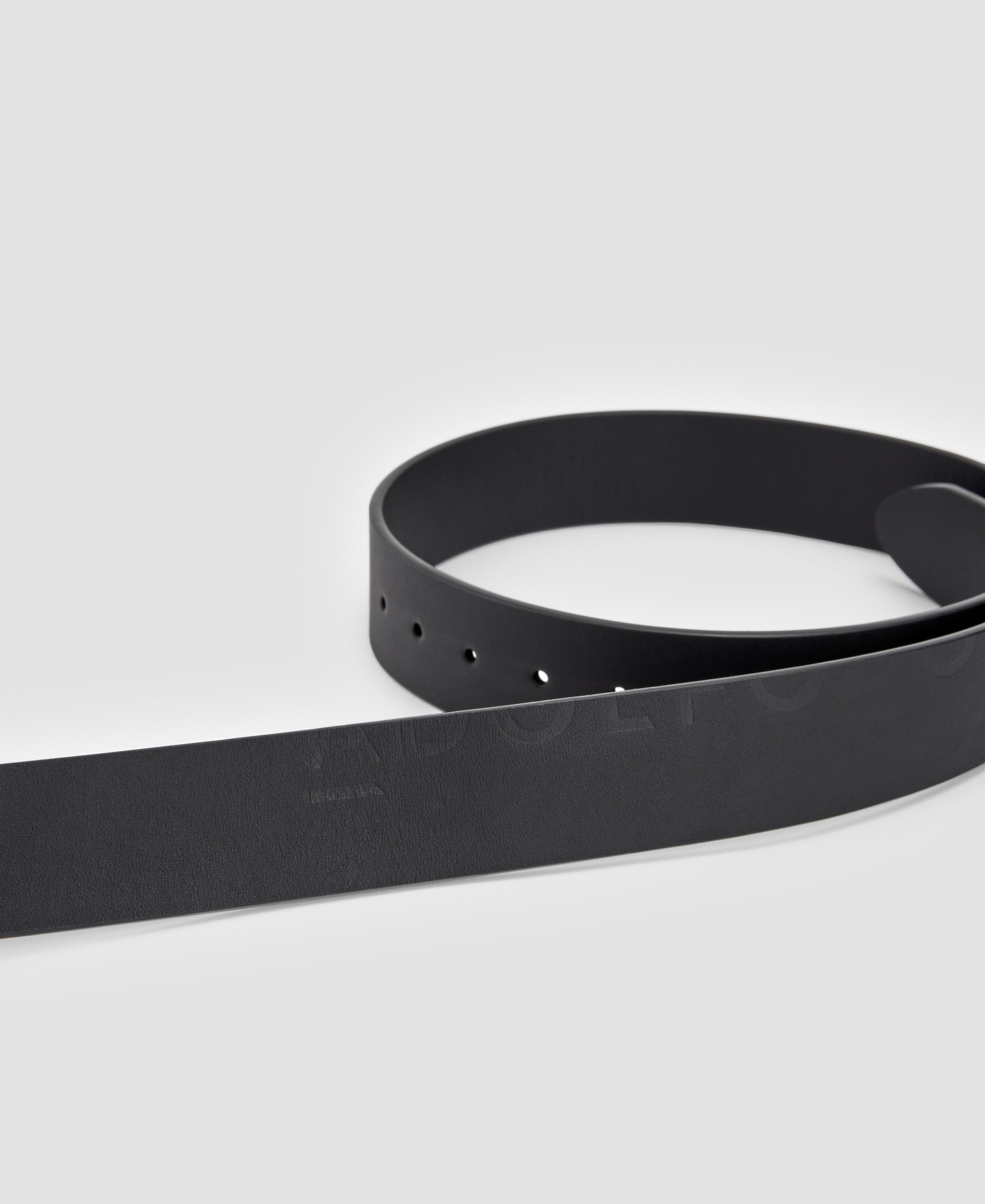Leather belt with metal buckle image number 2