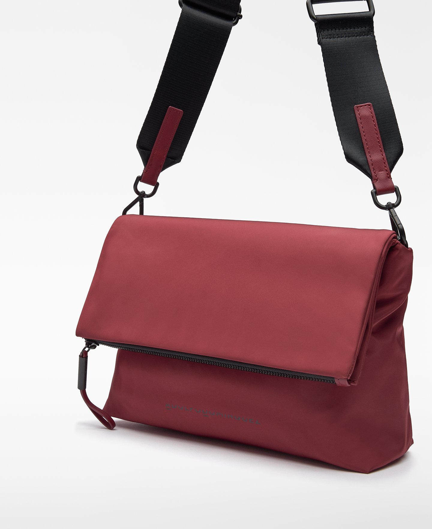 Nylon flap medium crossbody woman image number 3