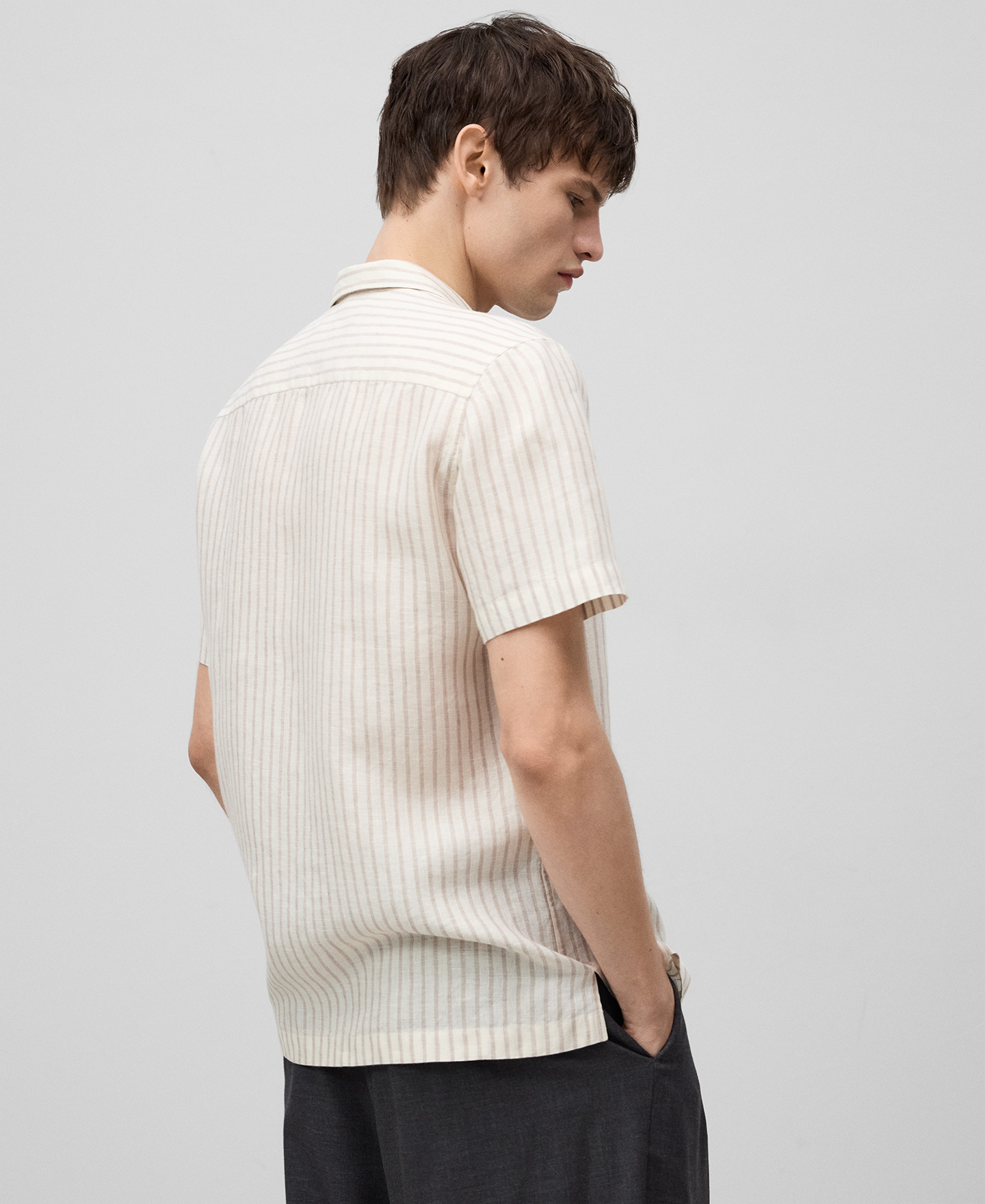 Camisa rayas lino europeo hombre image number 2