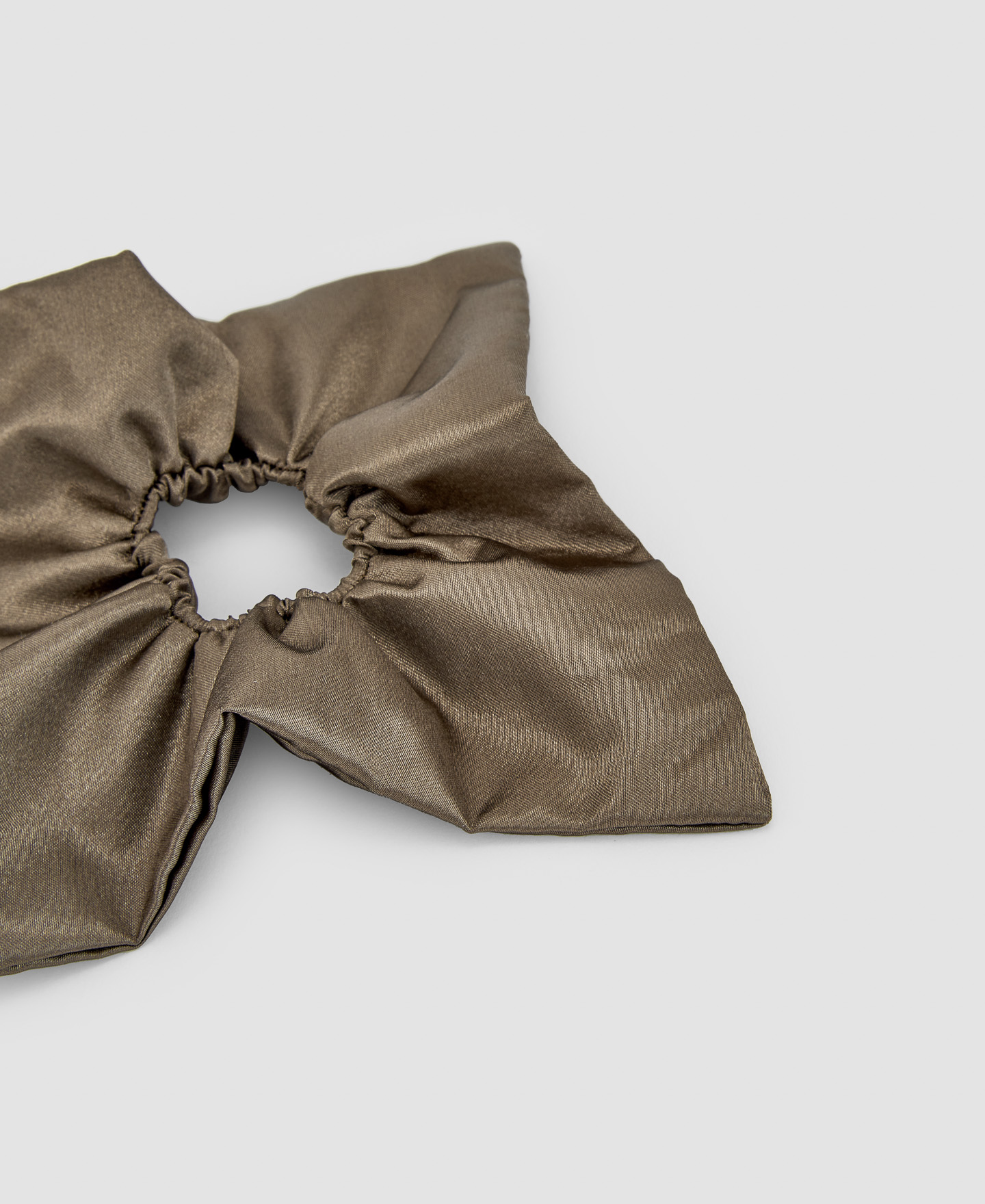 Square maxi hair tie image number 1