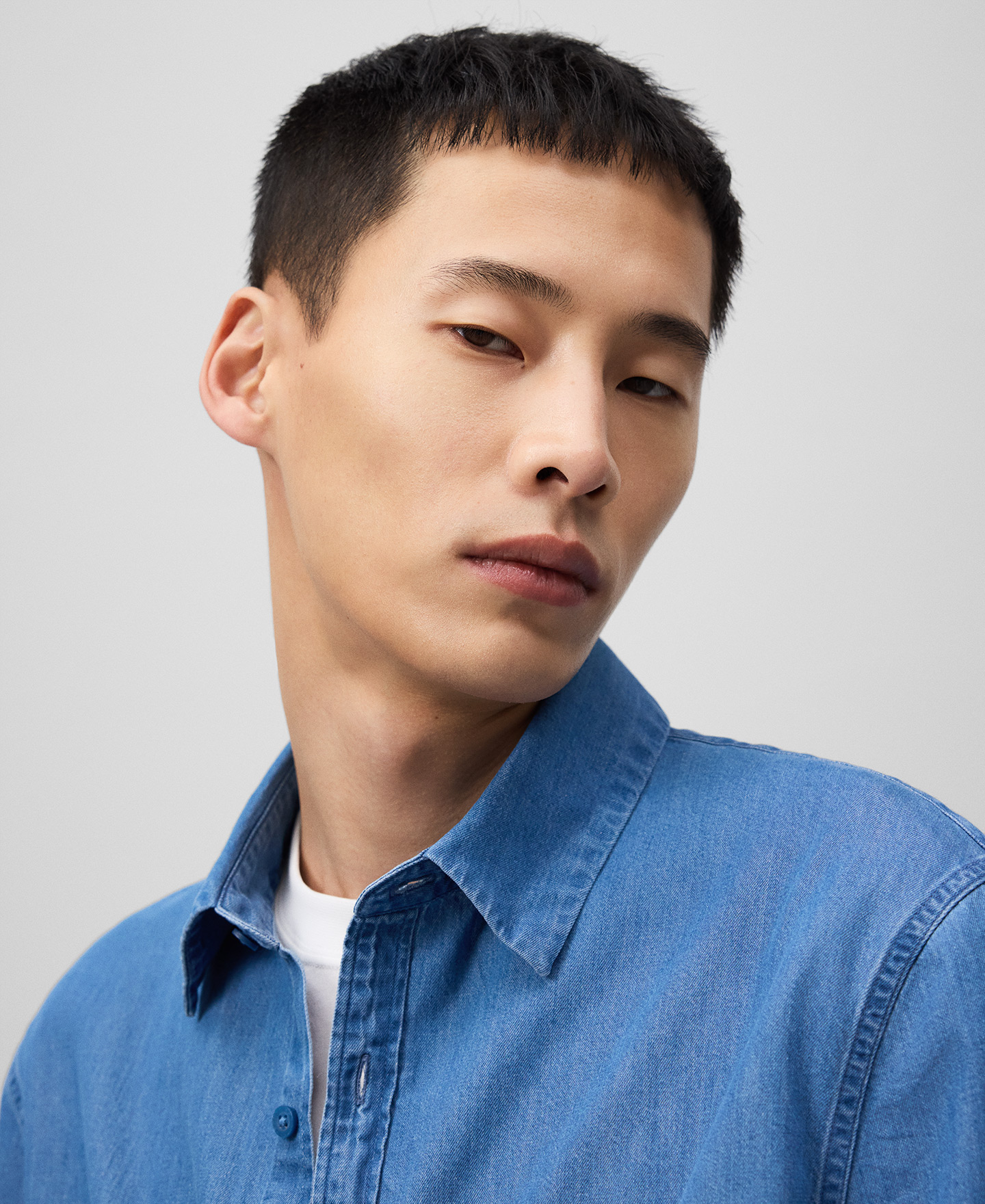 Camisa regular fit denim algodón hombre image number 3