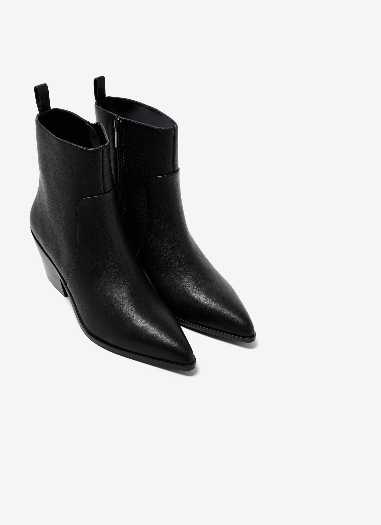 Mid-heeled ankle boots image number 2