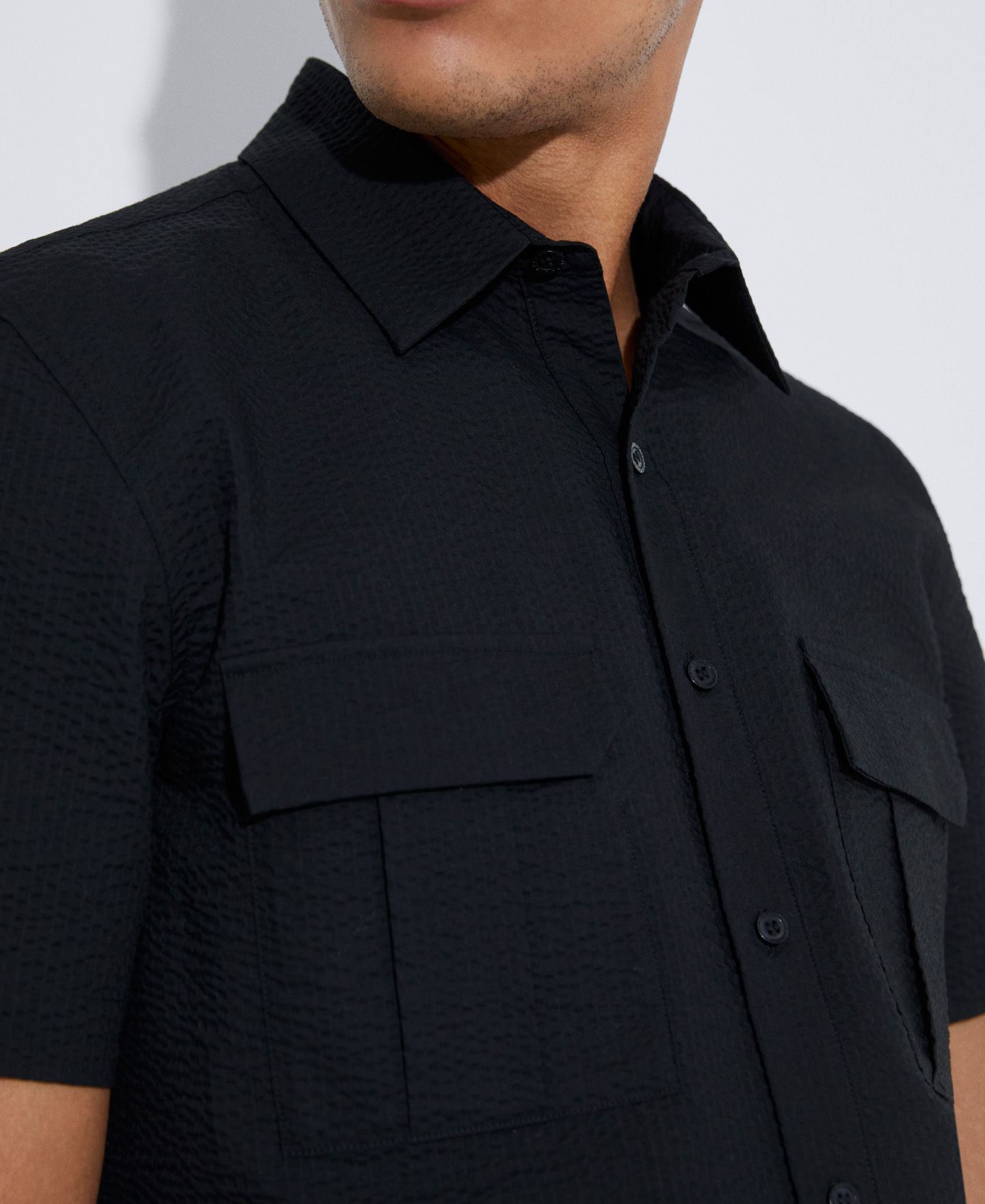 Cotton seersucker short sleeve shirt image number 3