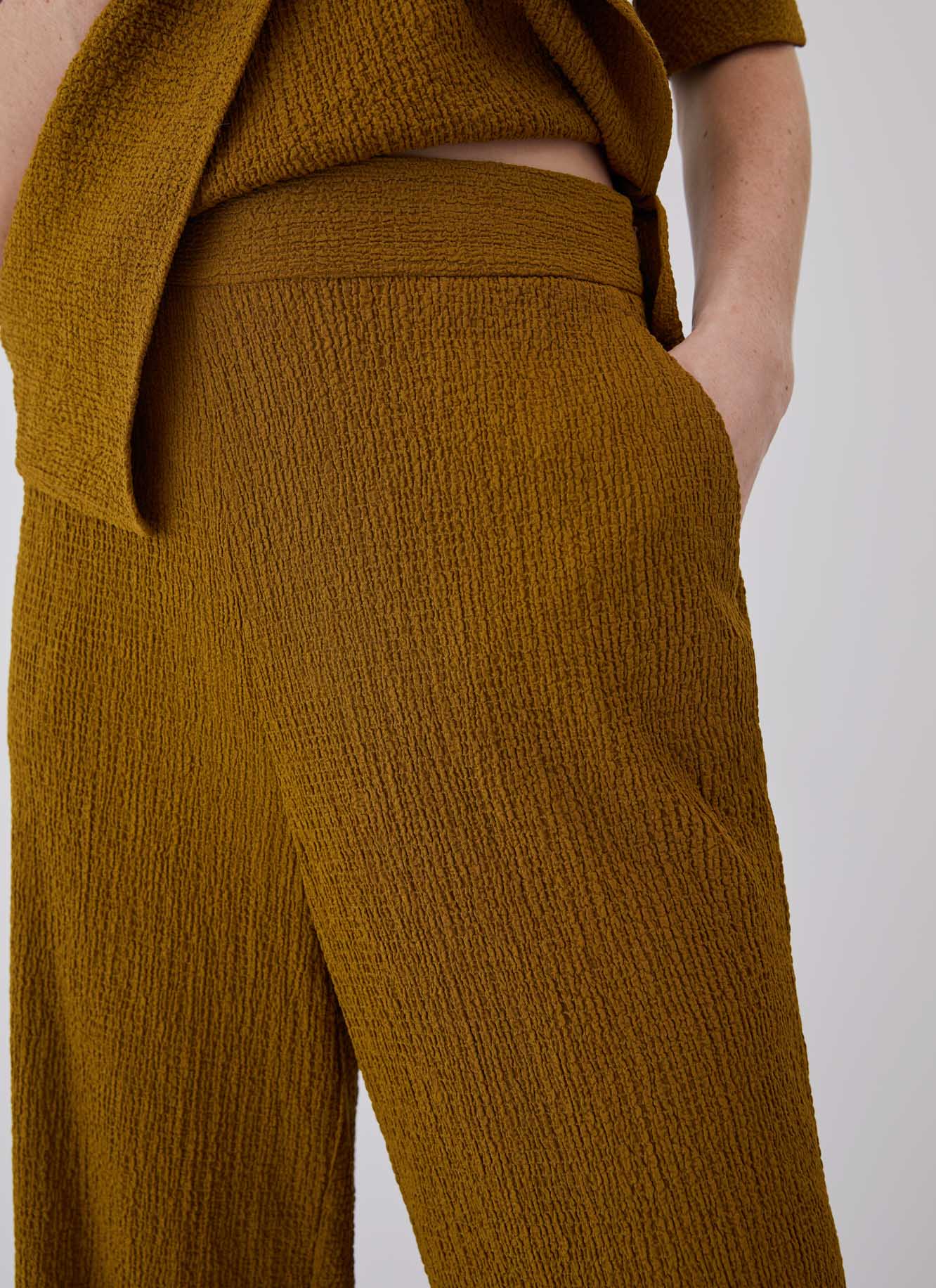 Viscose cropped trousers image number 2