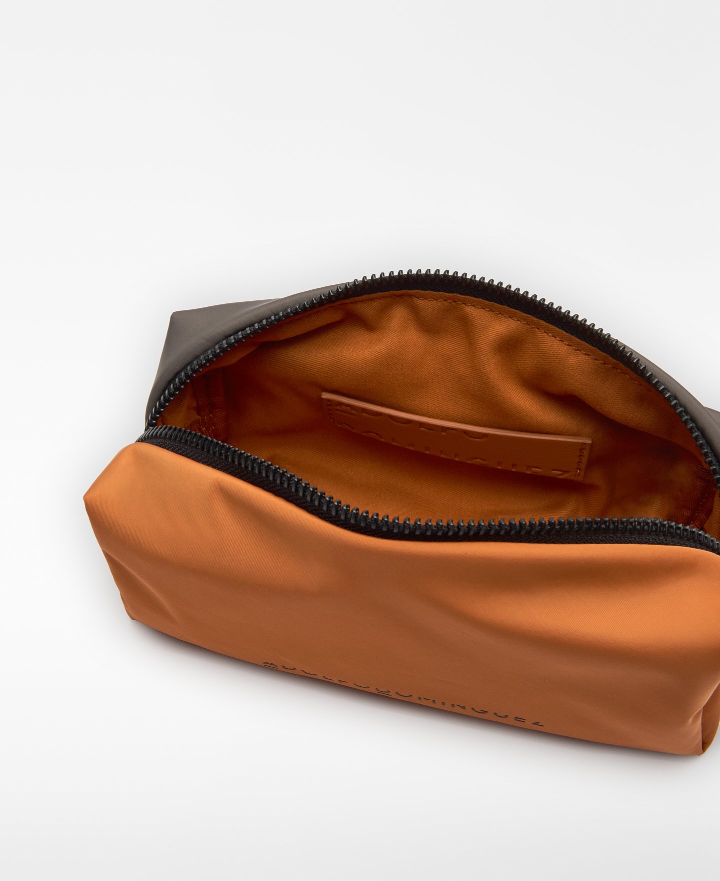 Trousse de toilette moyenne en nylon bicolore pour femme image number 2