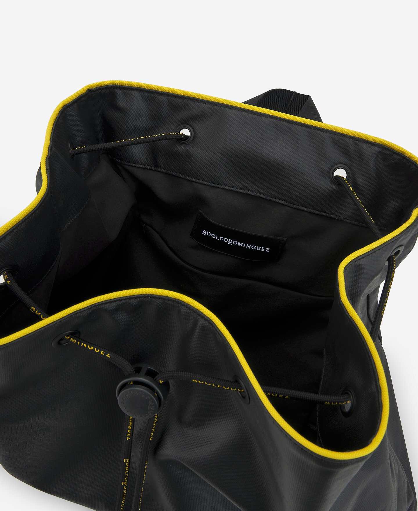 Mochila algodón negro para hombre image number 4
