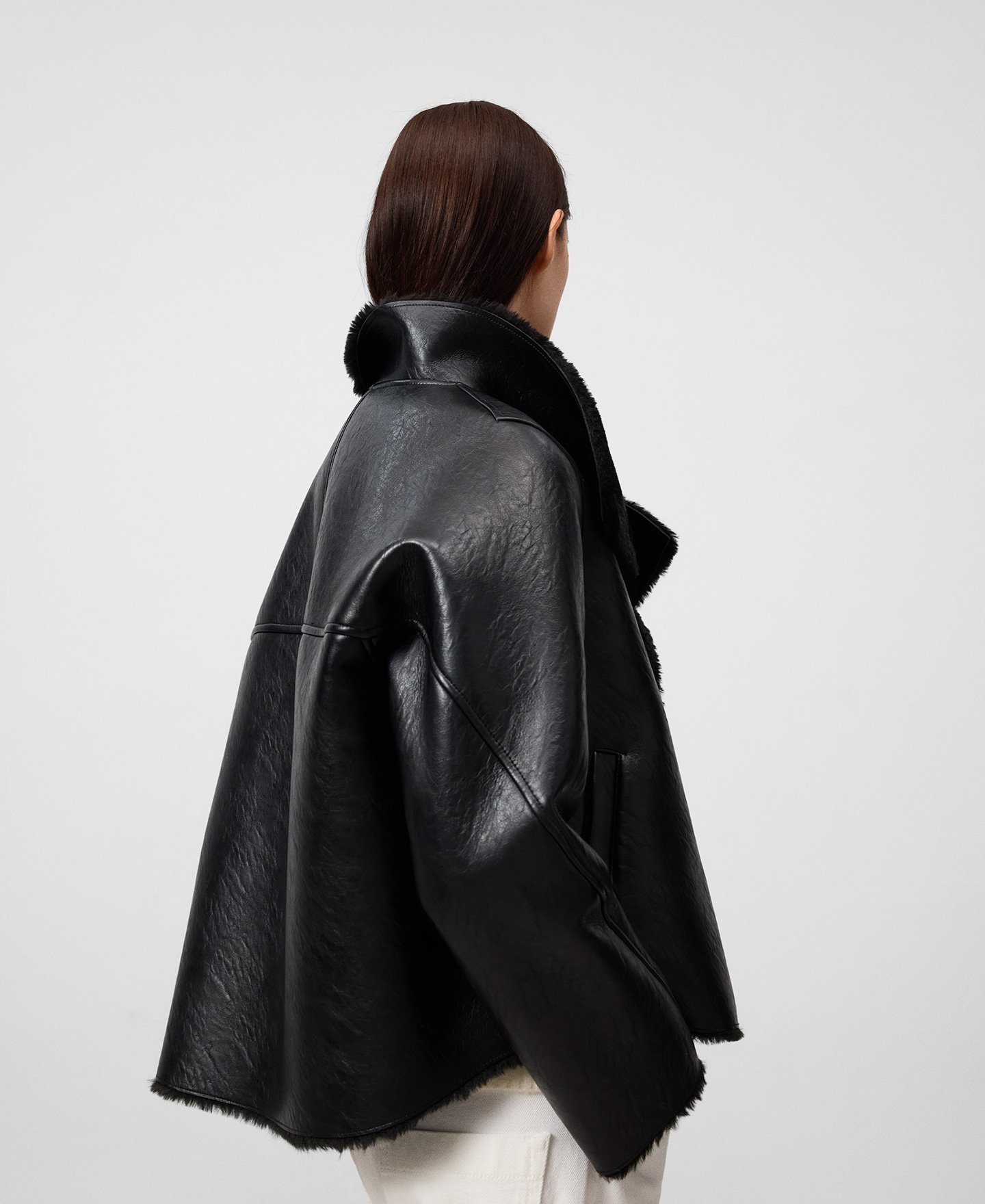 Leather-Non-Leather short coat woman image number 4