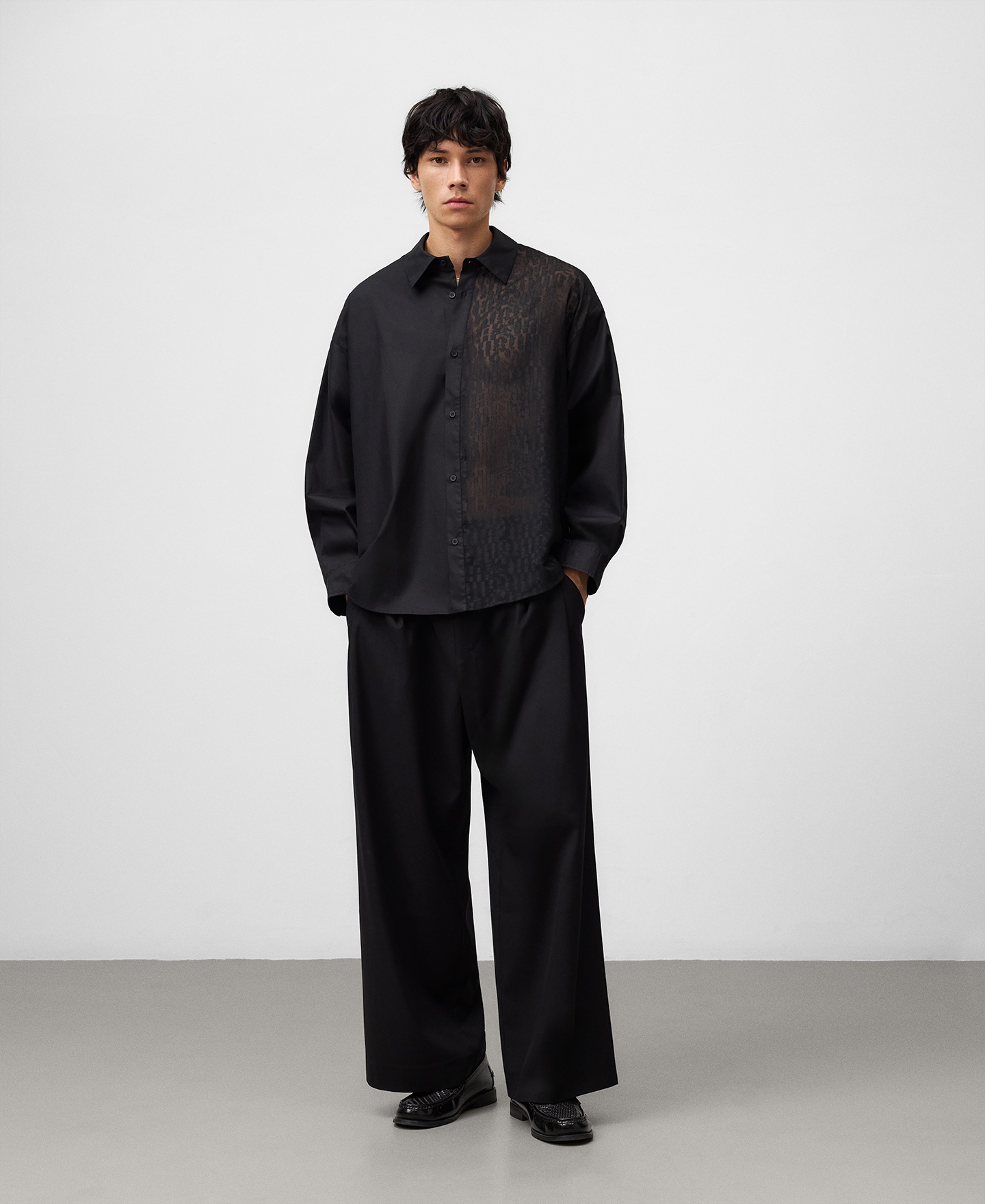 Camisa oversize devoré hombre image number 1