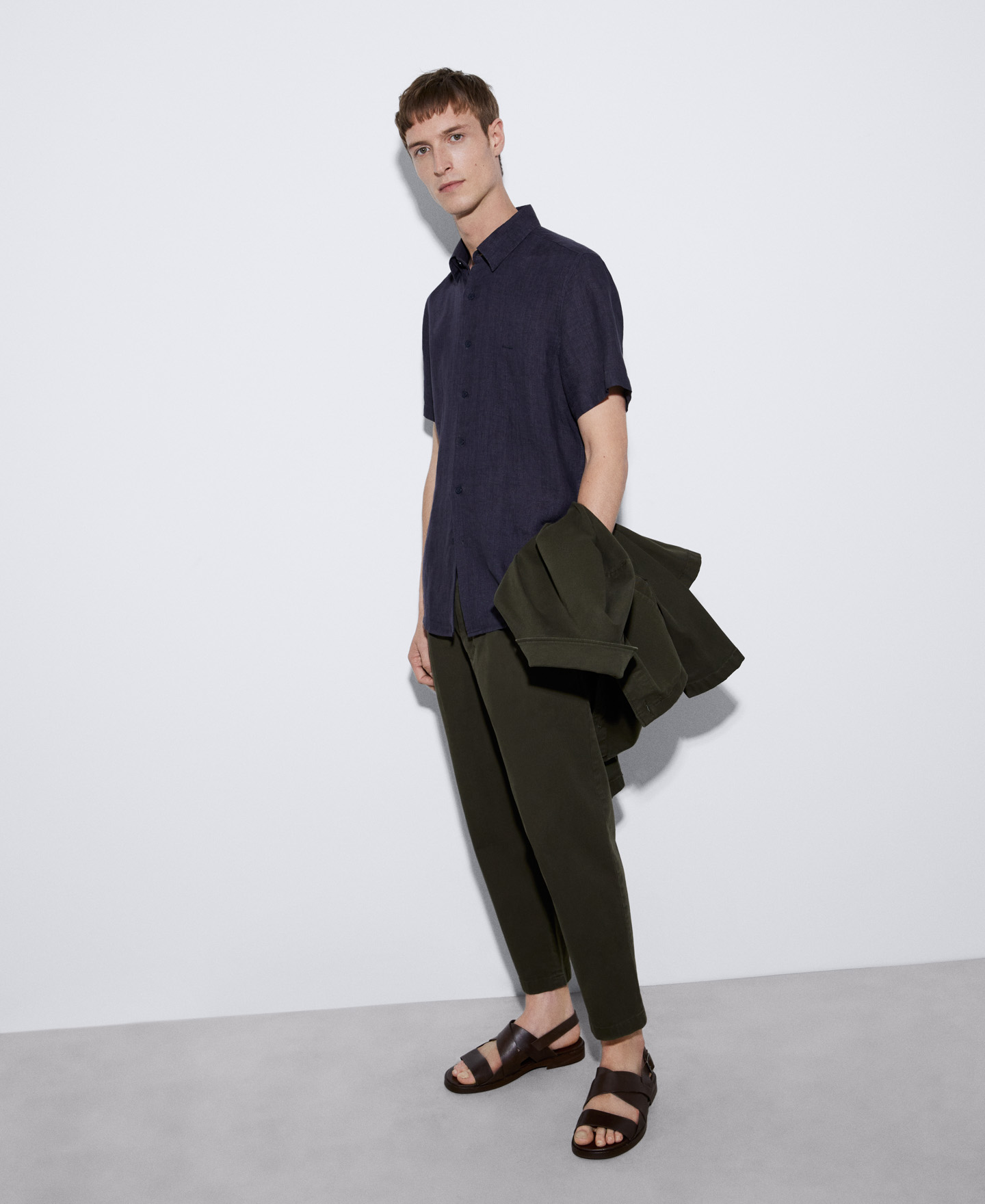 Short sleeve linen shirt image number 1