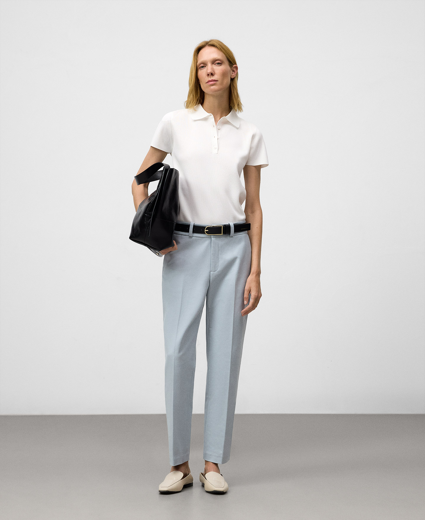 Skinny fit ankle-length trousers woman image number 1