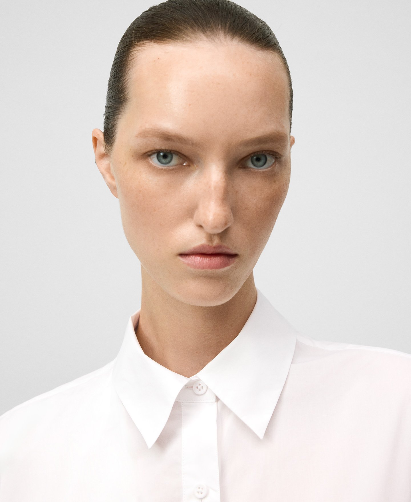 Shirt with overlapping shawl woman image number 3