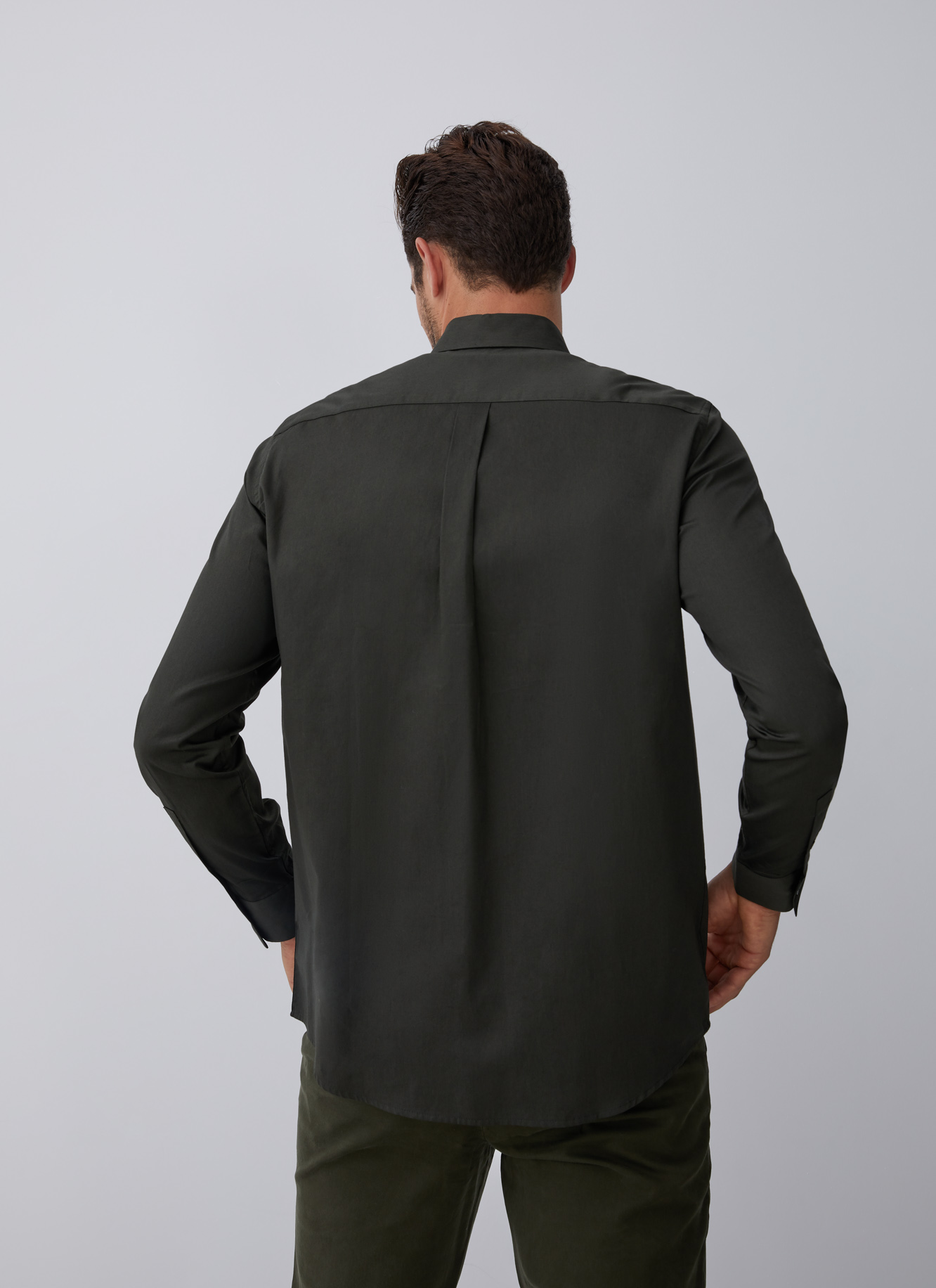 Cotton shirt withchest pockets image number 1