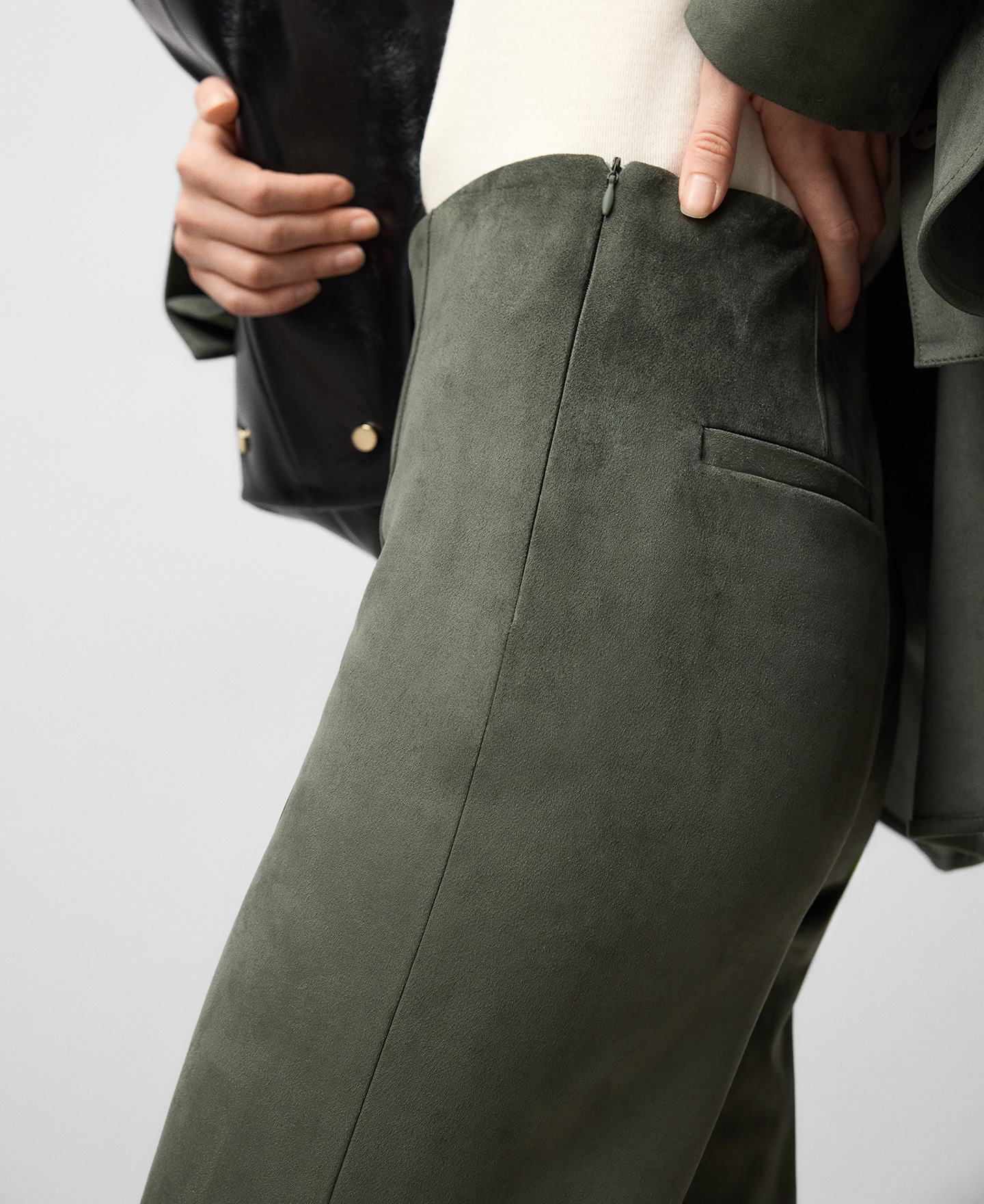 Faux suede flare trousers woman image number 3
