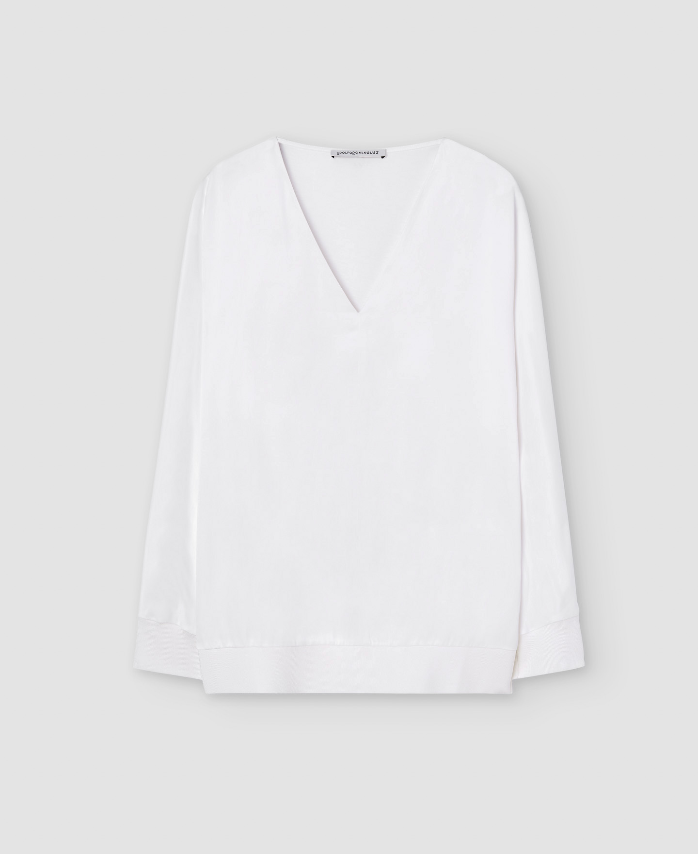 V-neckline blouse image number 4