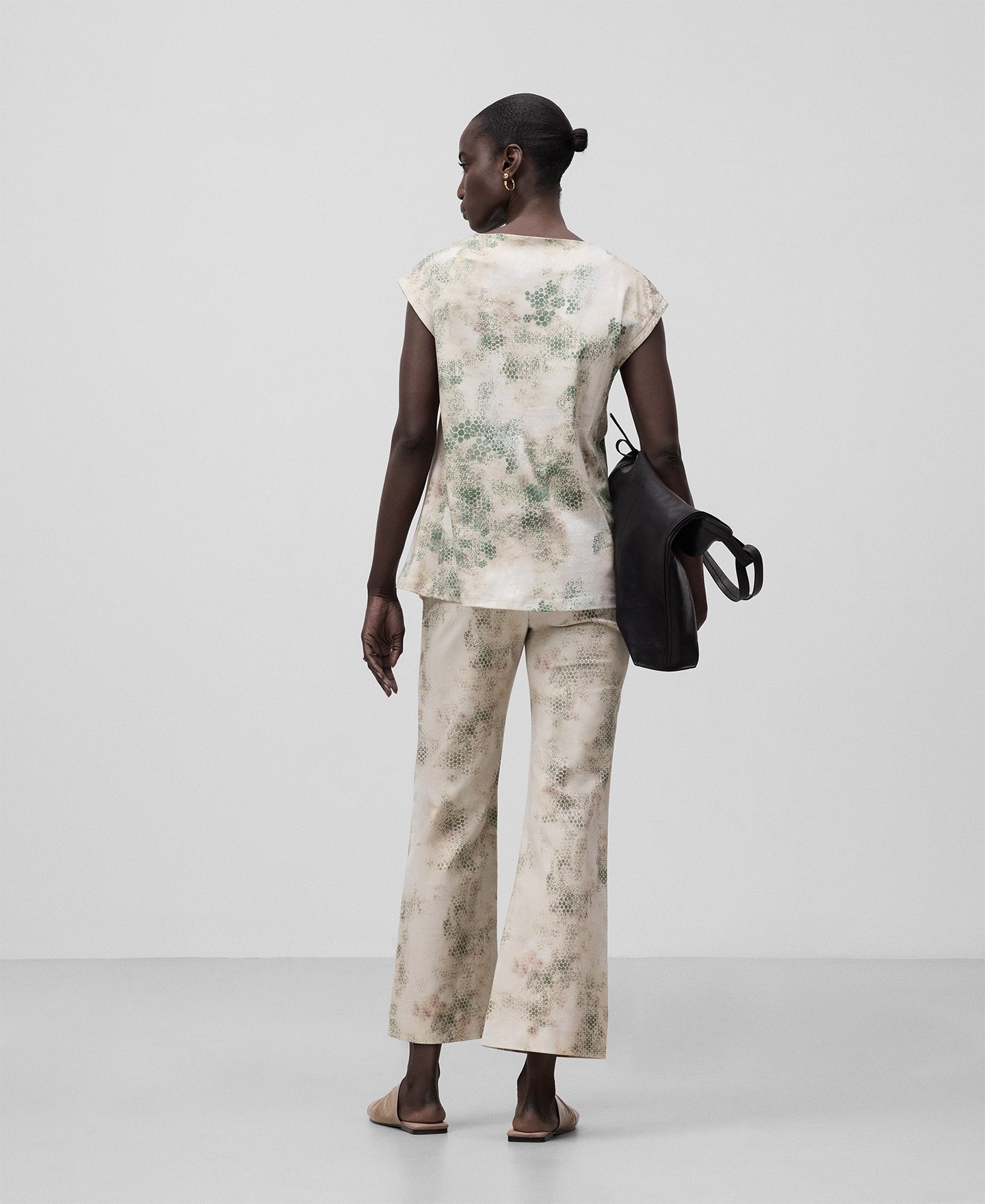 Printed flare trousers woman image number 2