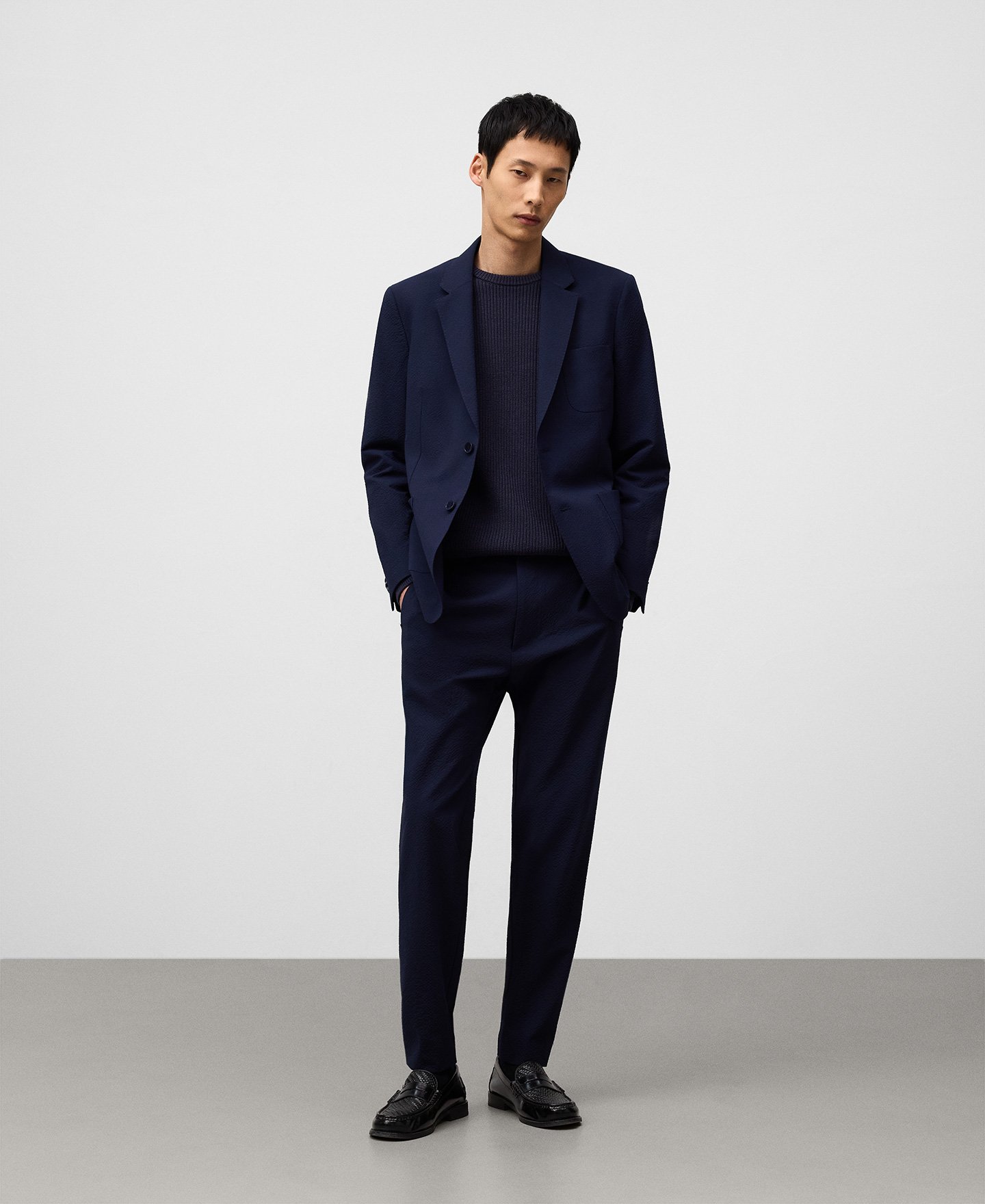 Blazer de alfaiataria em anarruga para homem image number 1