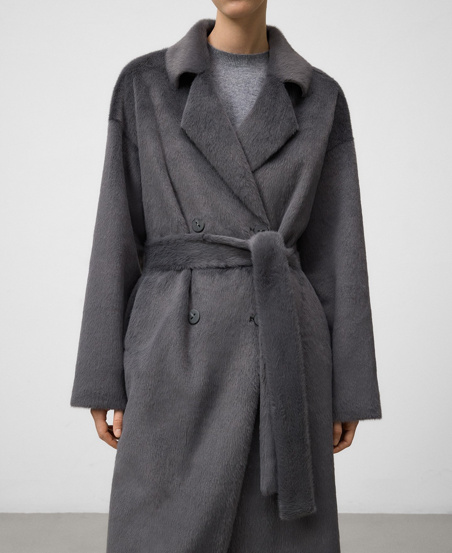 Straight-cut faux fur coat woman image number 5