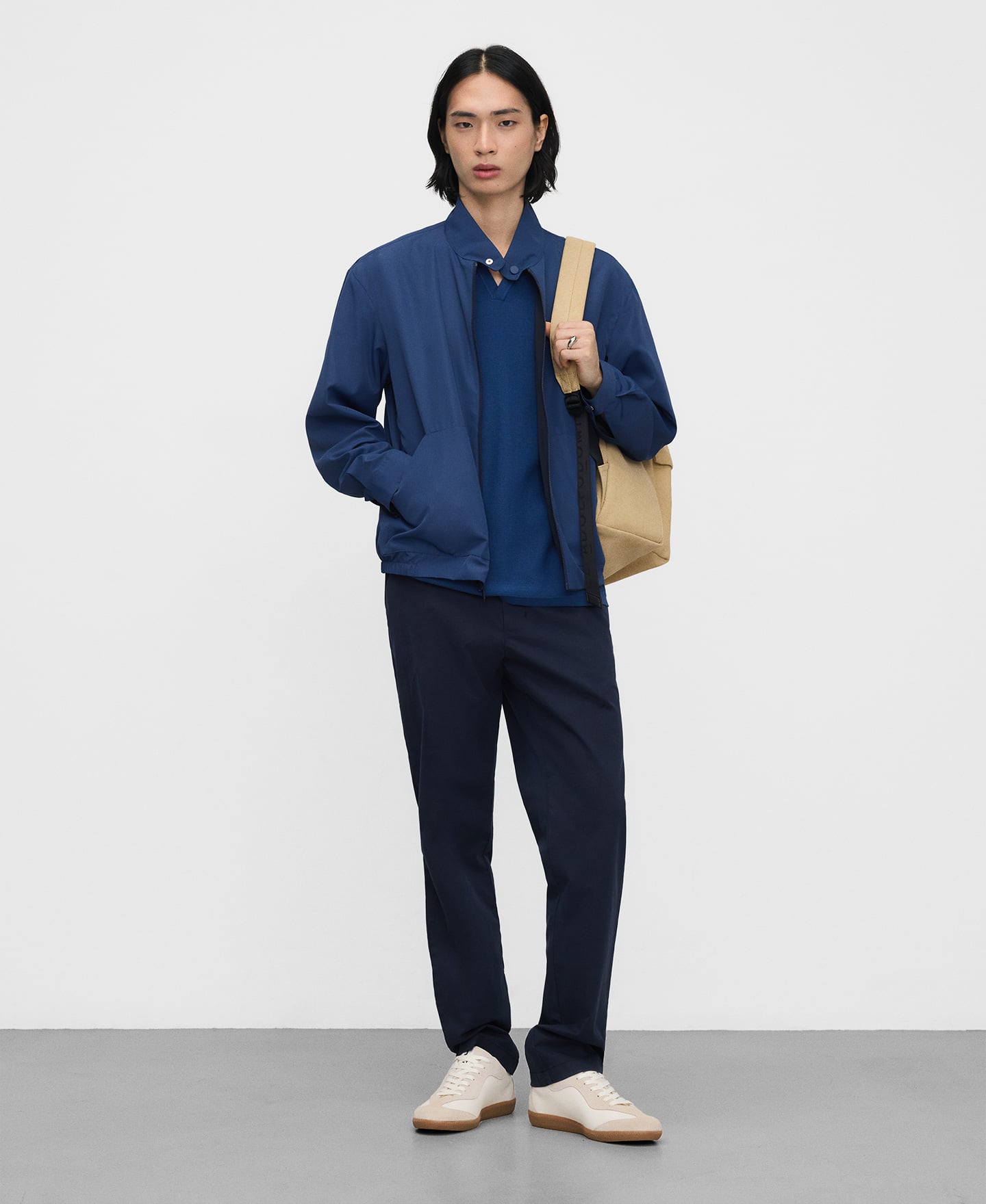 Pantal&oacute;n chino regular fit algod&oacute;n image number 1