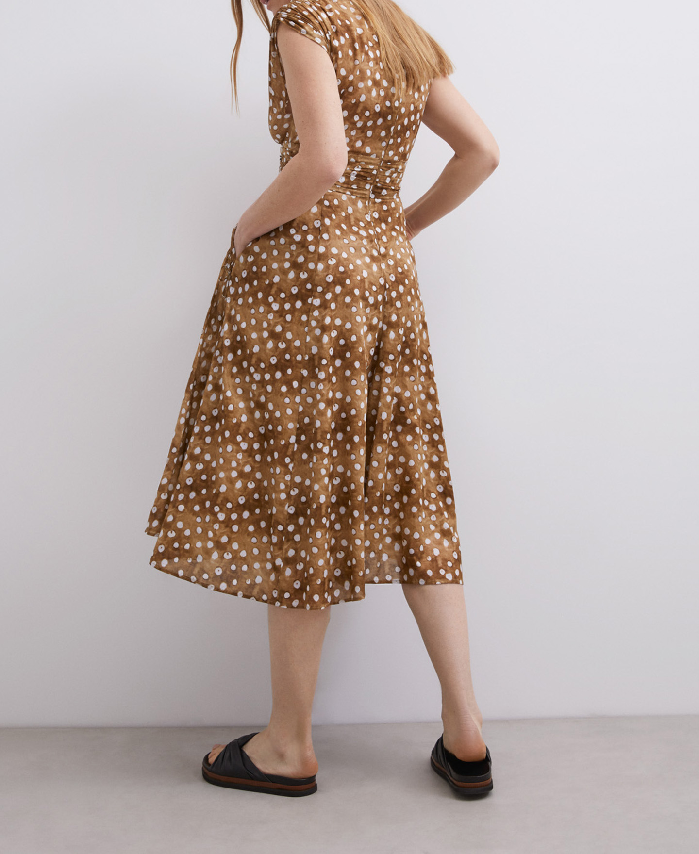 Vestido midi lunares diluidos image number 1