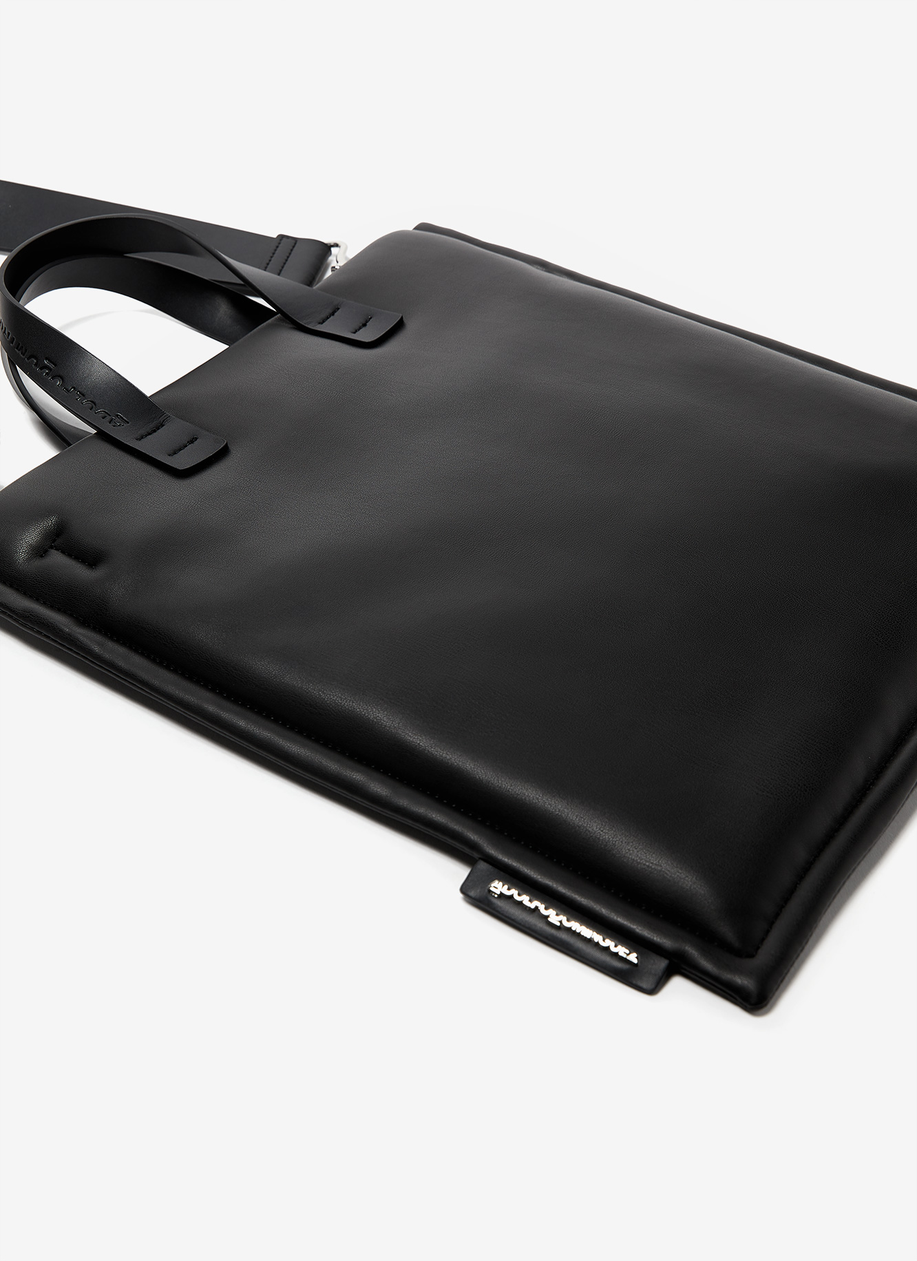 Shopper acolchado en materia soft image number 2