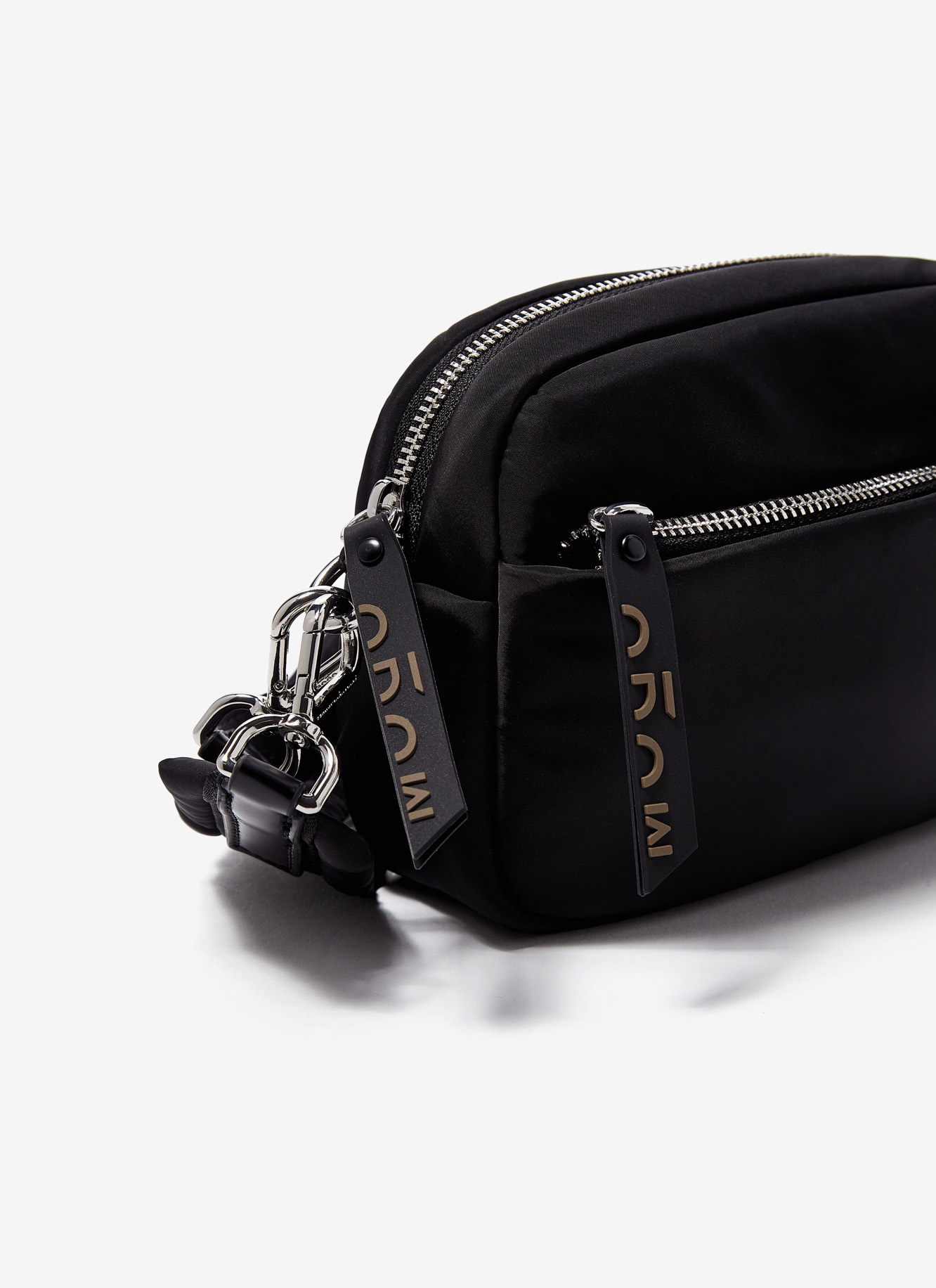 Nylon padded bag with pocket image number 1