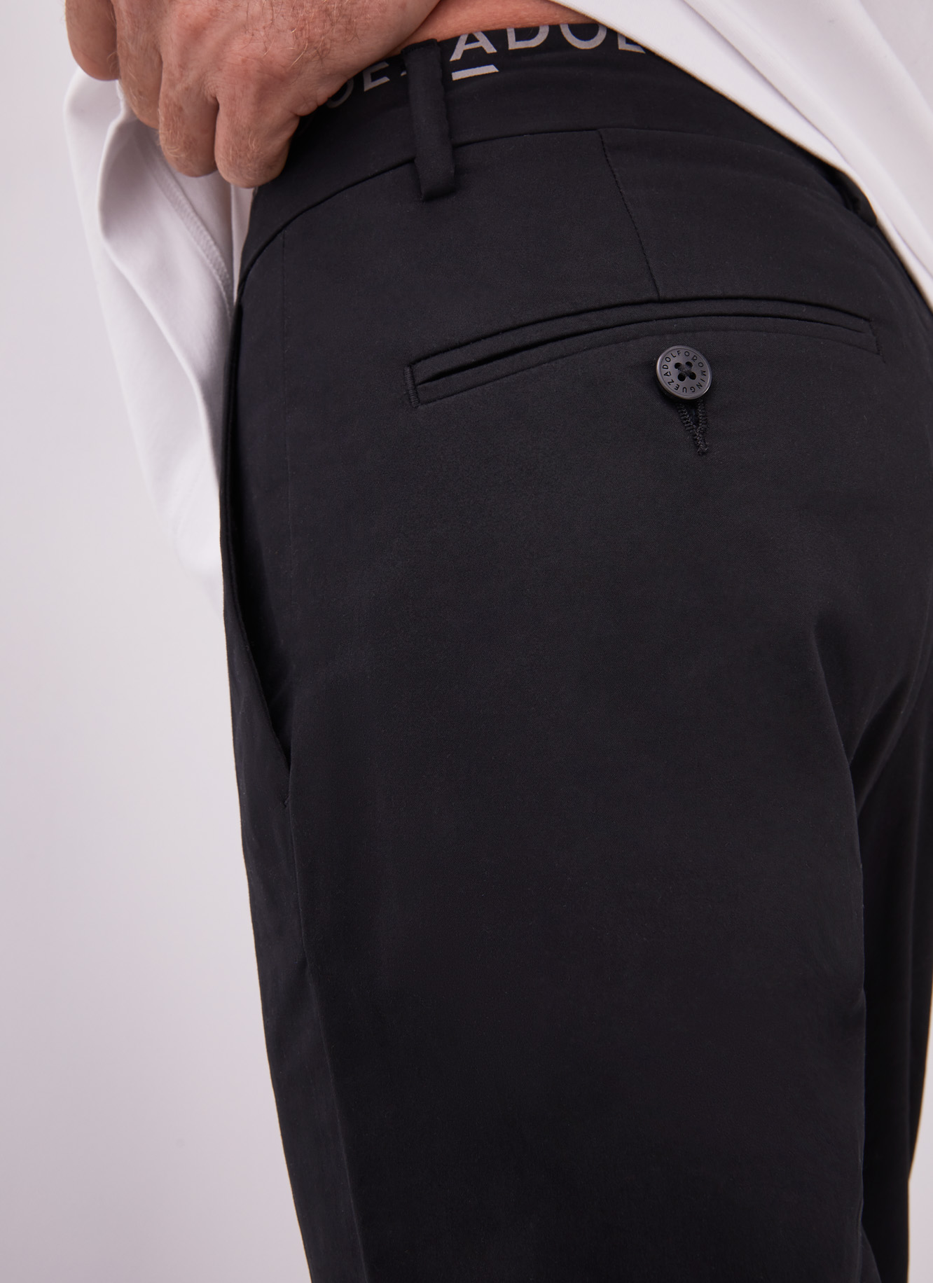 Elastic cotton trousers image number 4
