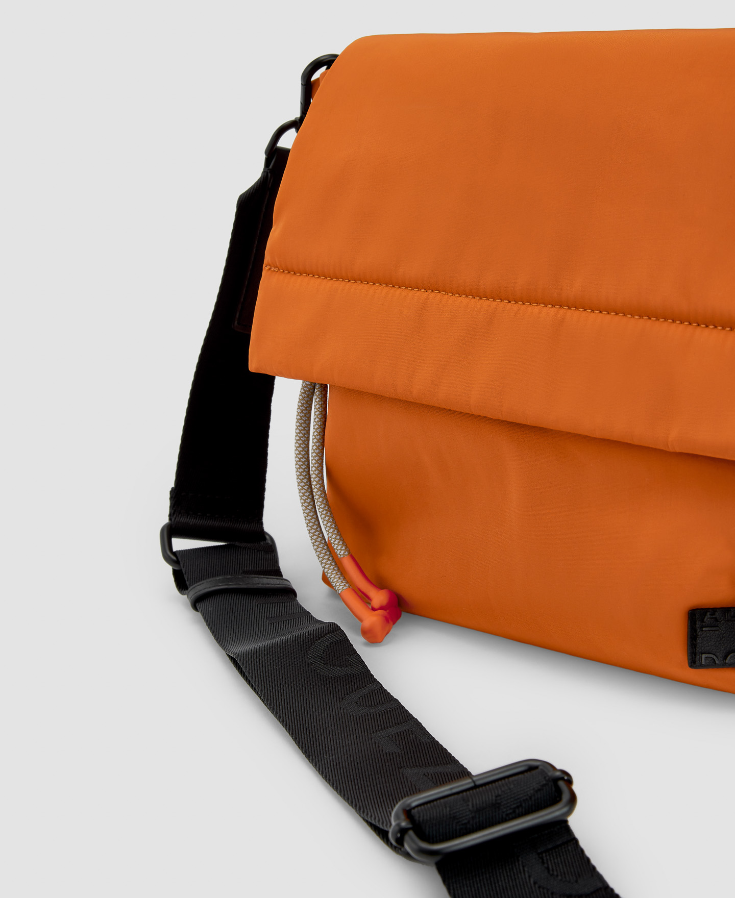 Medium shoulder bag image number 3