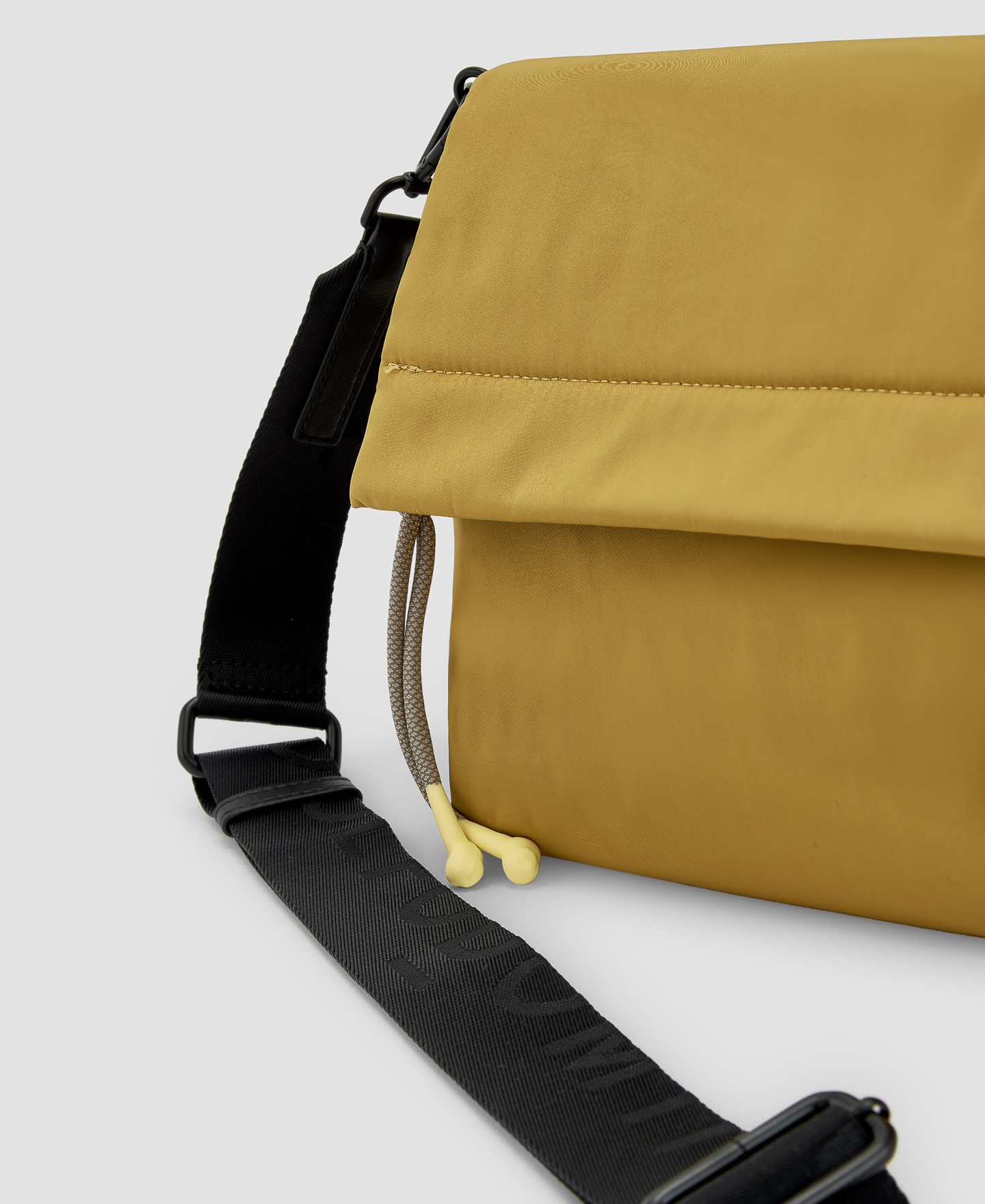 Medium shoulder bag image number 3