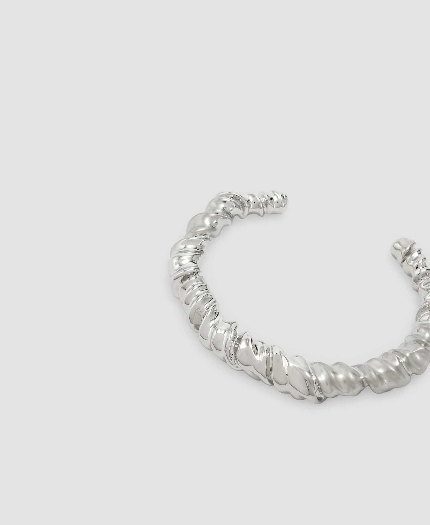Pulsera enroscada en zinc y resina image number 1