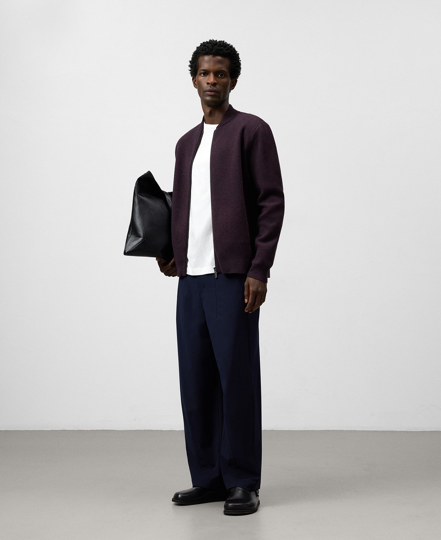 Bomber neck knit cardigan man image number 1