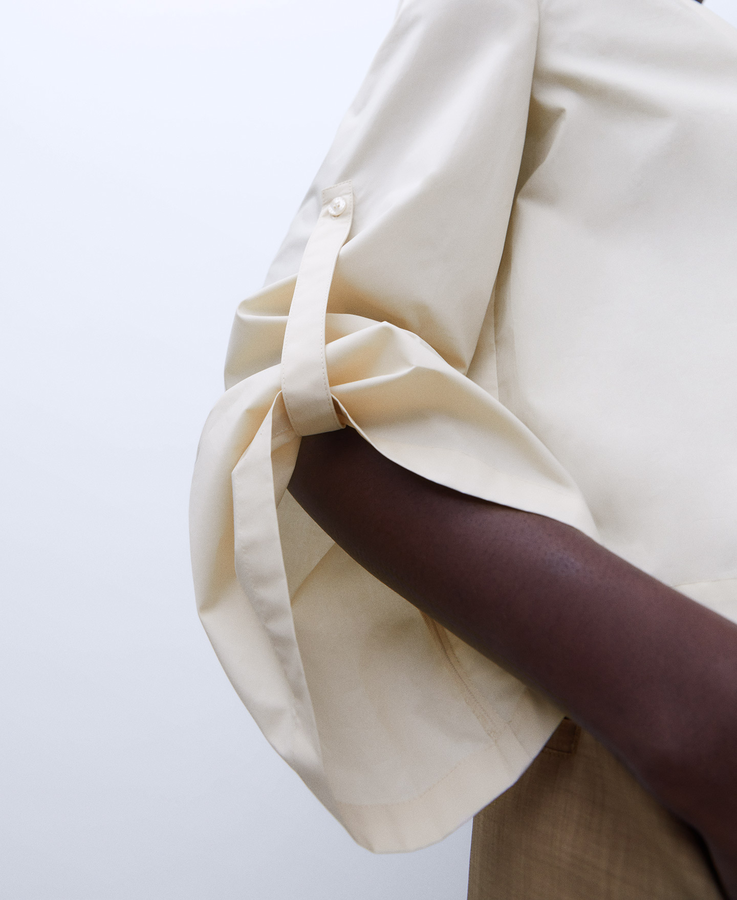 Wide organic cotton shirt image number 4
