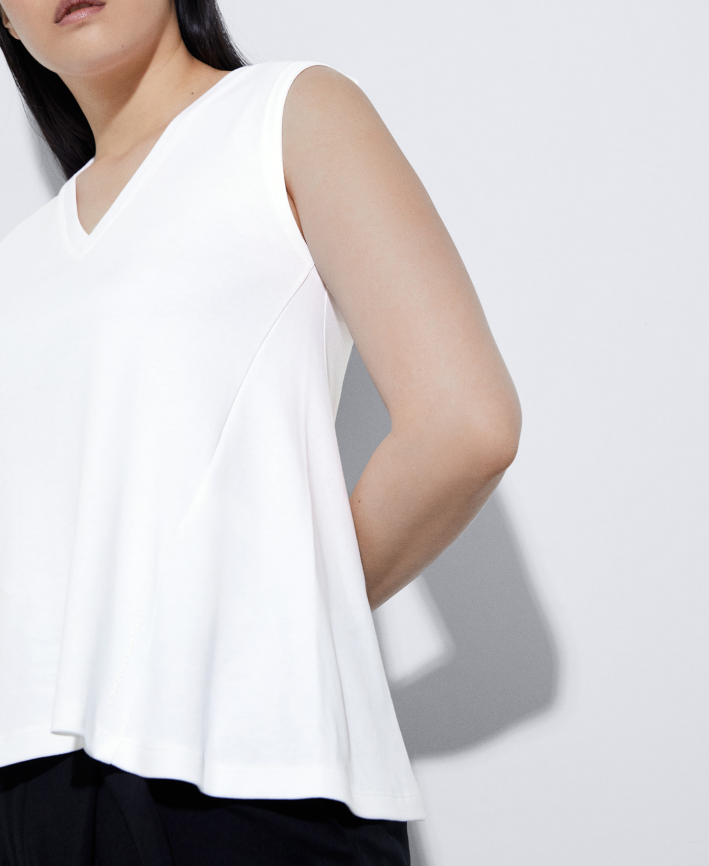 Armhole sleeve mercerised cotton T-shirt image number 3